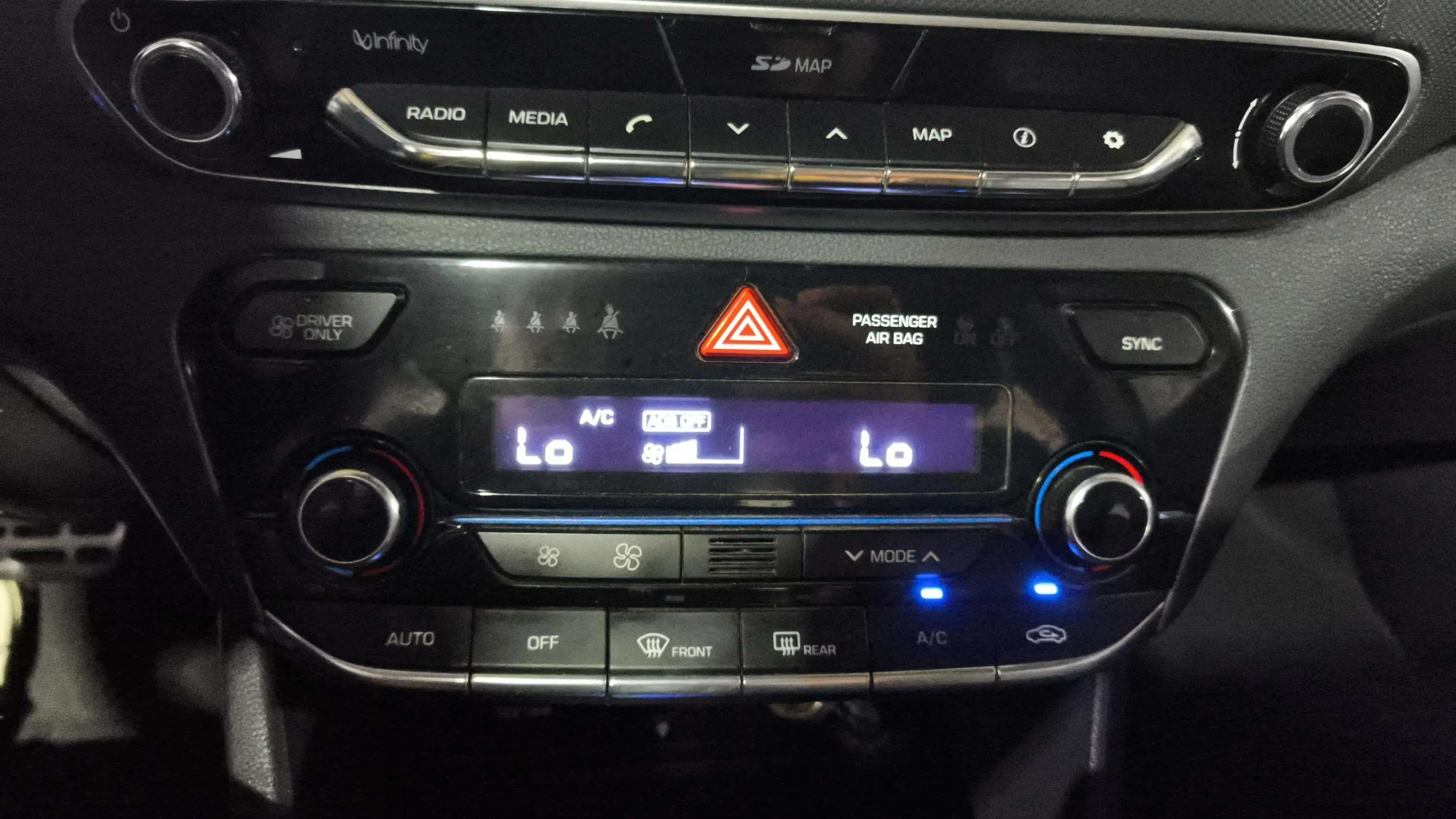 Hyundai Ioniq 1.6 GDI HEV Klass DCT - foto 20