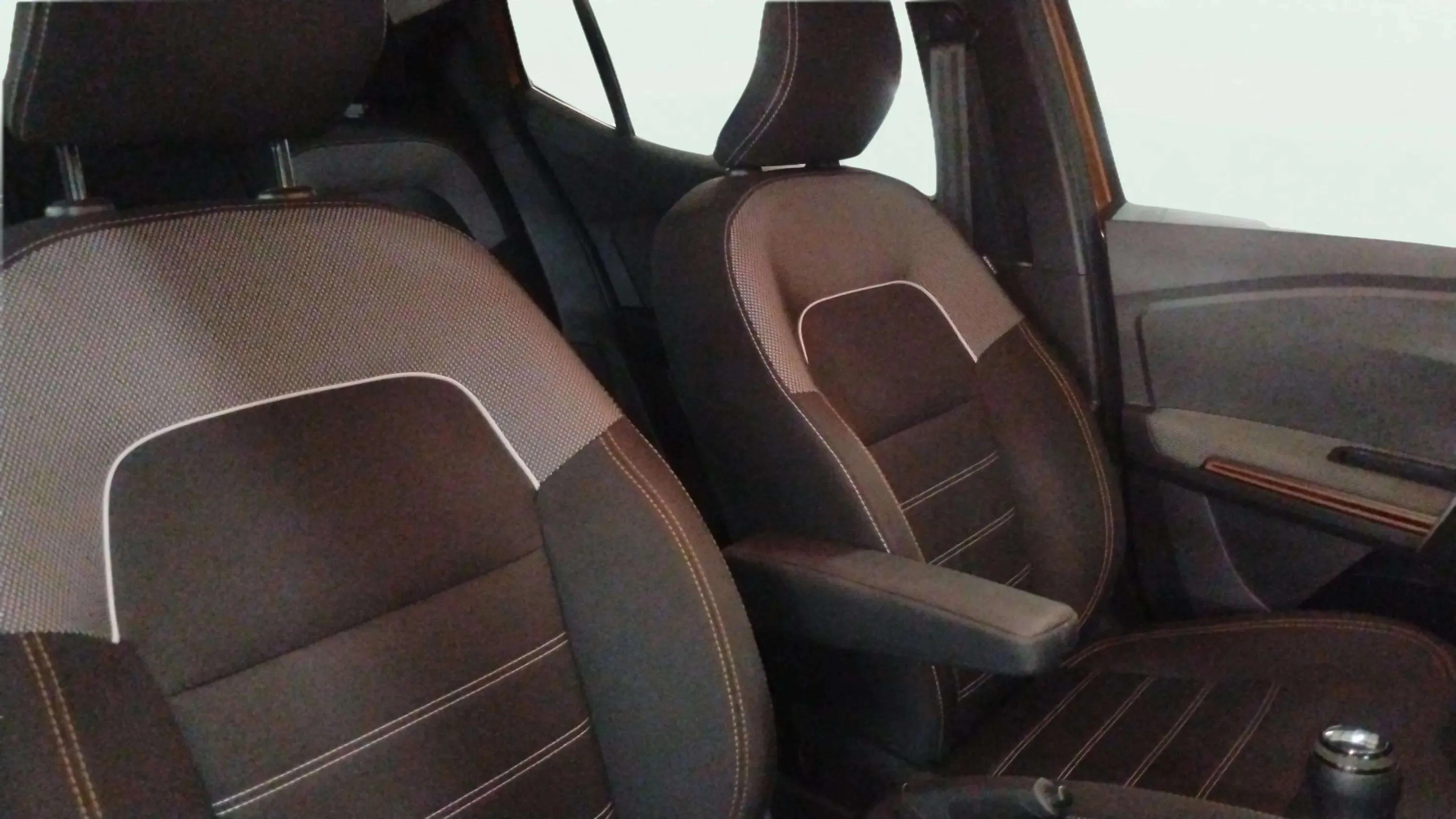 Dacia Sandero Stepway Essential TCe (90V) - foto 10