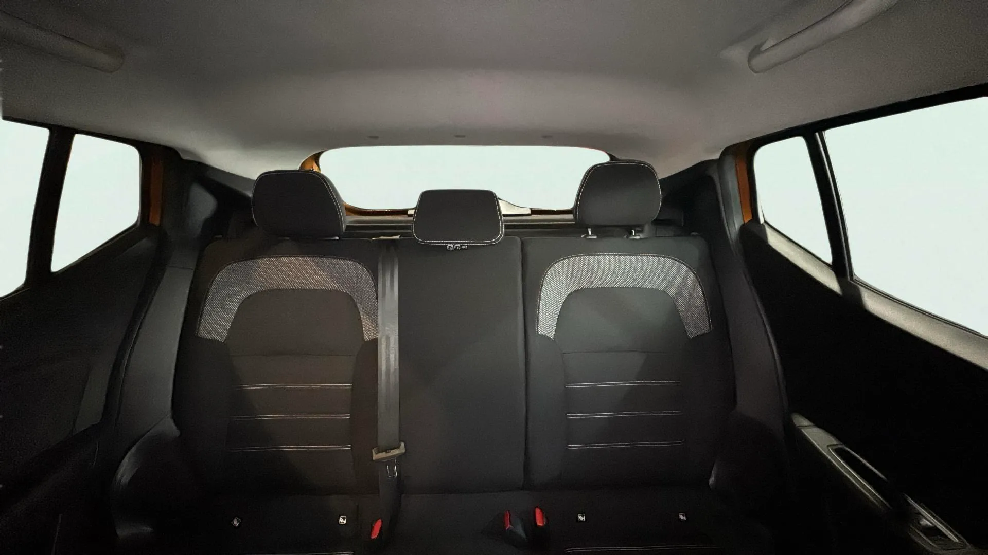 Dacia Sandero Stepway Essential TCe (90V) - foto 11
