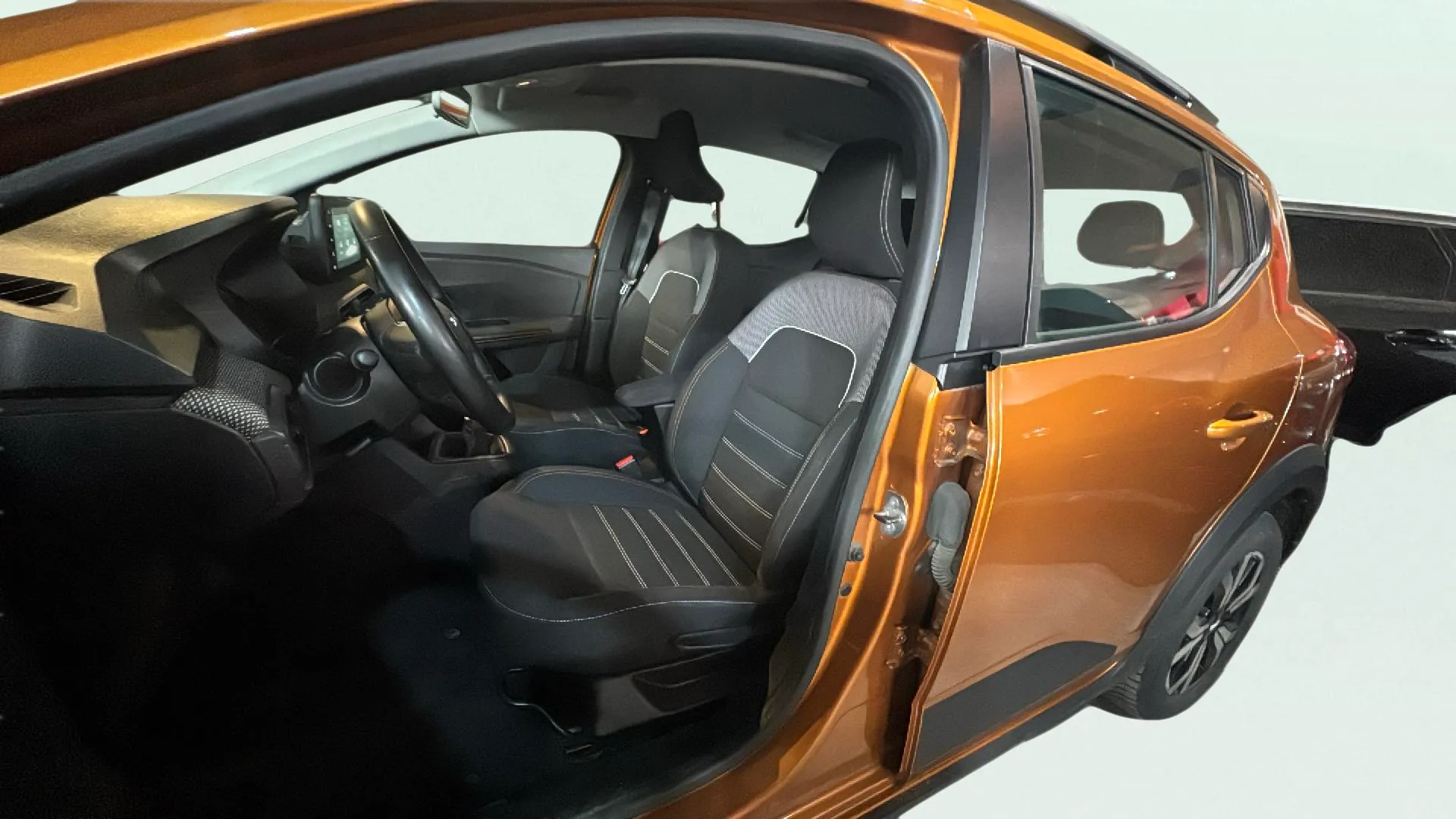 Dacia Sandero Stepway Essential TCe (90V) - foto 9