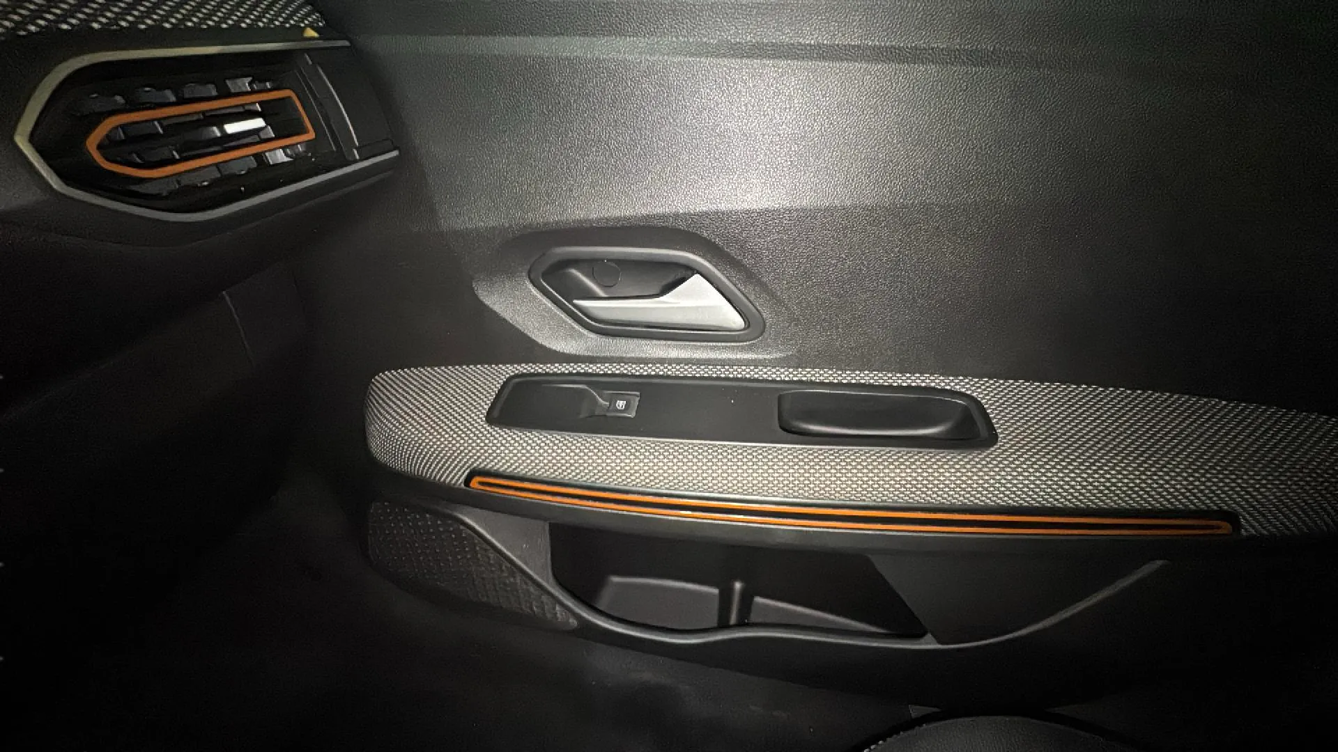 Dacia Sandero Stepway Essential TCe (90V) - foto 19