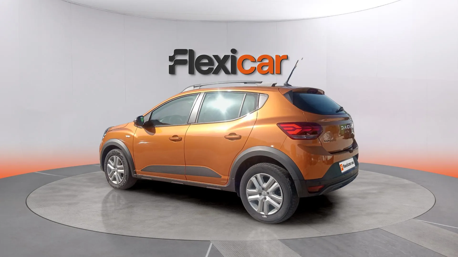 Dacia Sandero Stepway Essential TCe (90V) - foto 6