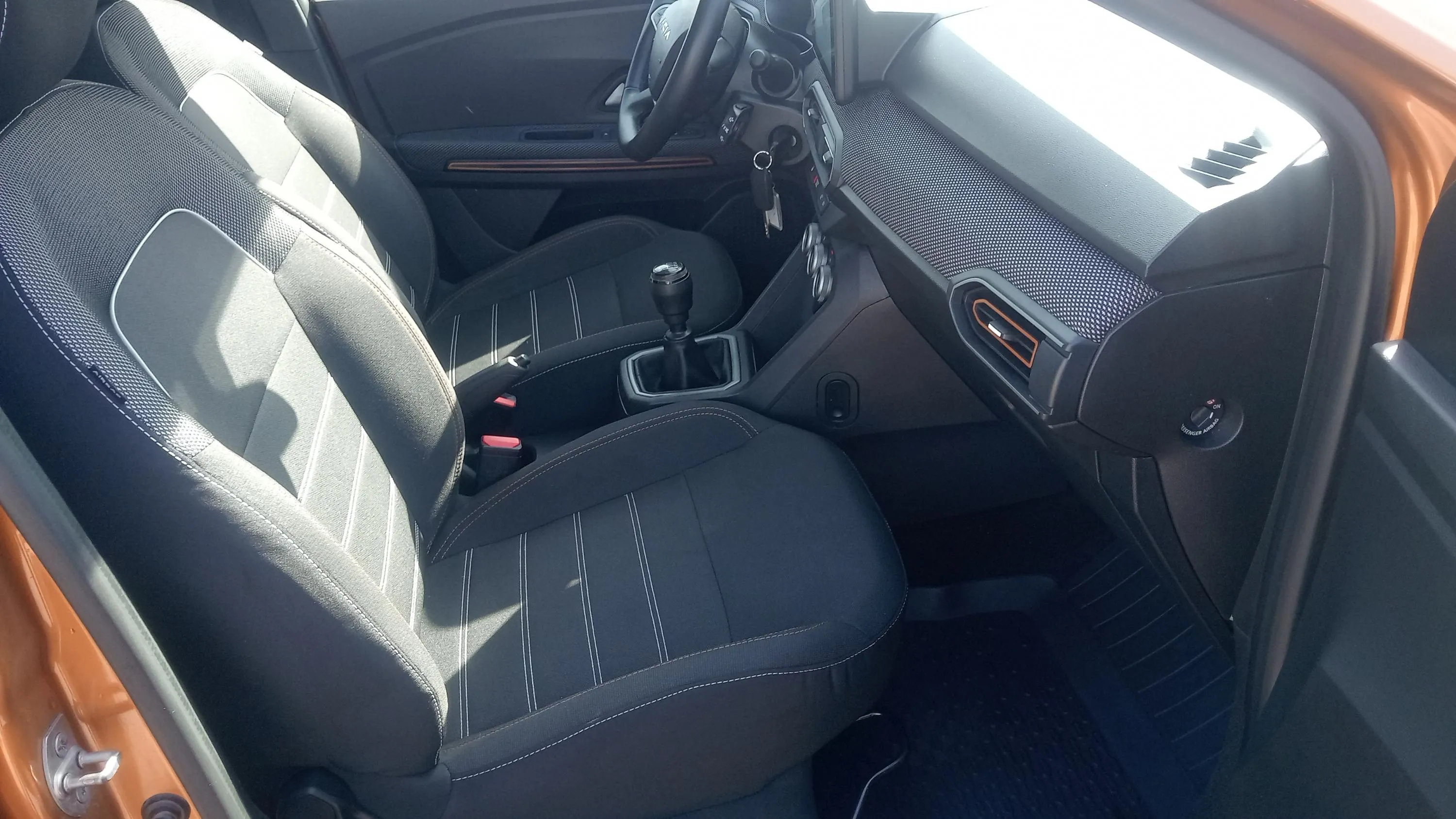 Dacia Sandero Stepway Essential TCe (90V) - foto 17