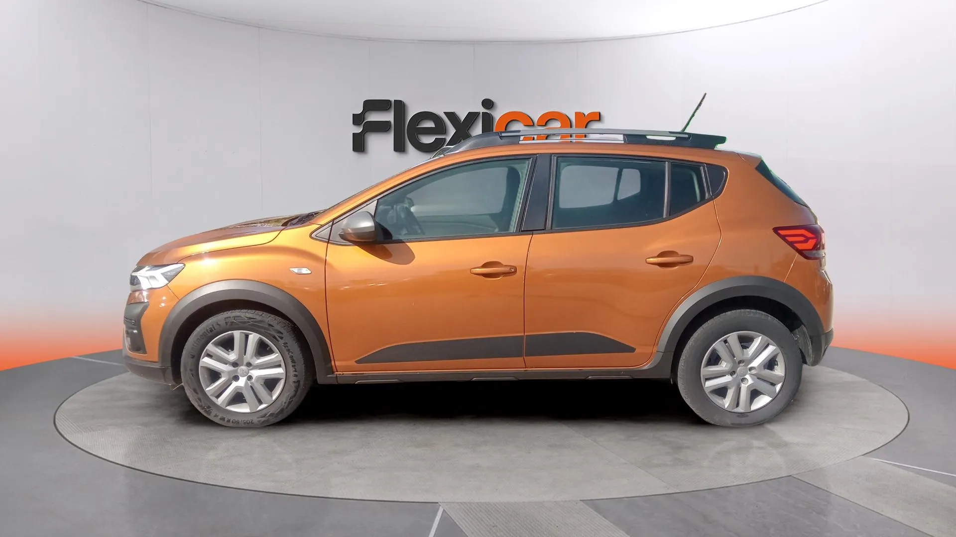 Dacia Sandero Stepway Essential TCe (90V) - foto 7
