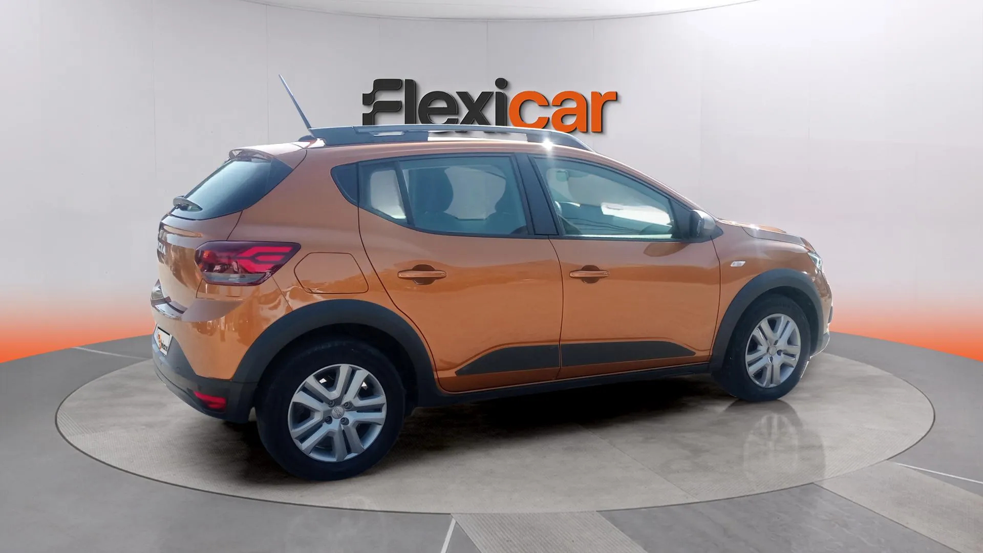 Dacia Sandero Stepway Essential TCe (90V) - foto 11