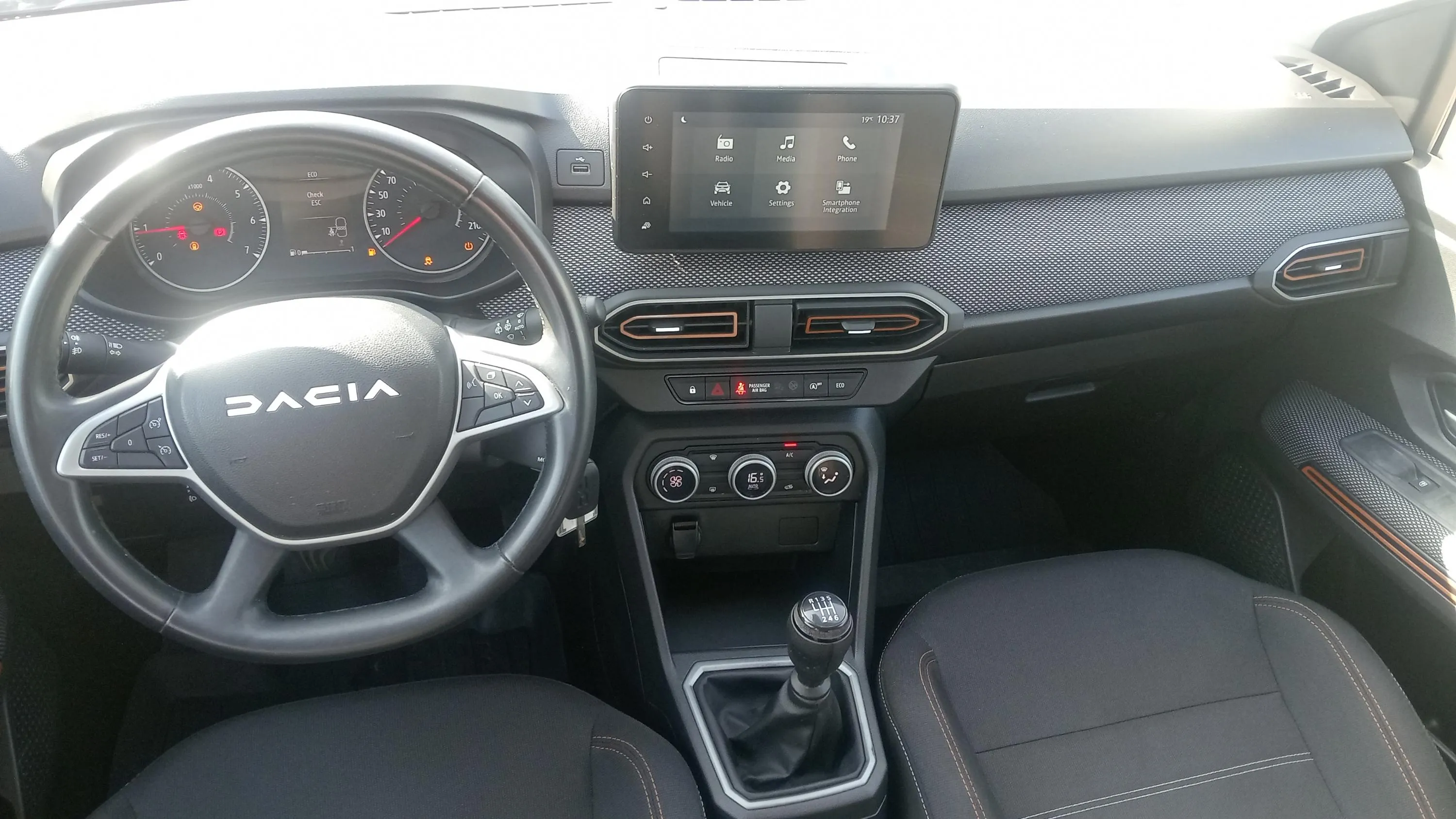 Dacia Sandero Stepway Essential TCe (90V) - foto 15