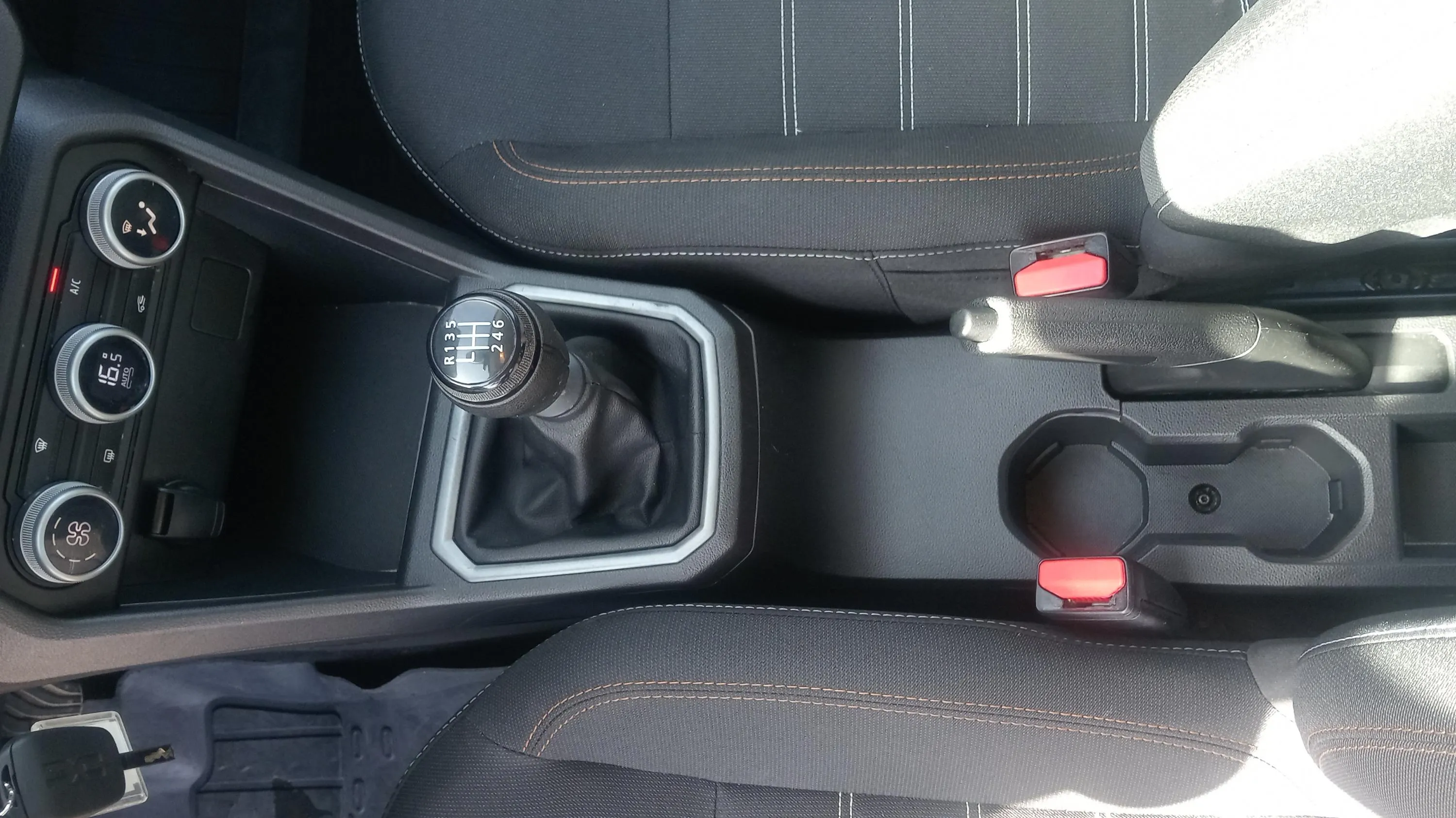 Dacia Sandero Stepway Essential TCe (90V) - foto 23