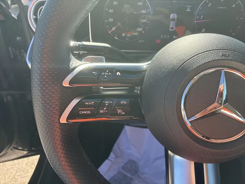 Mercedes-Benz Clase C 220 d AMG Line - foto 31