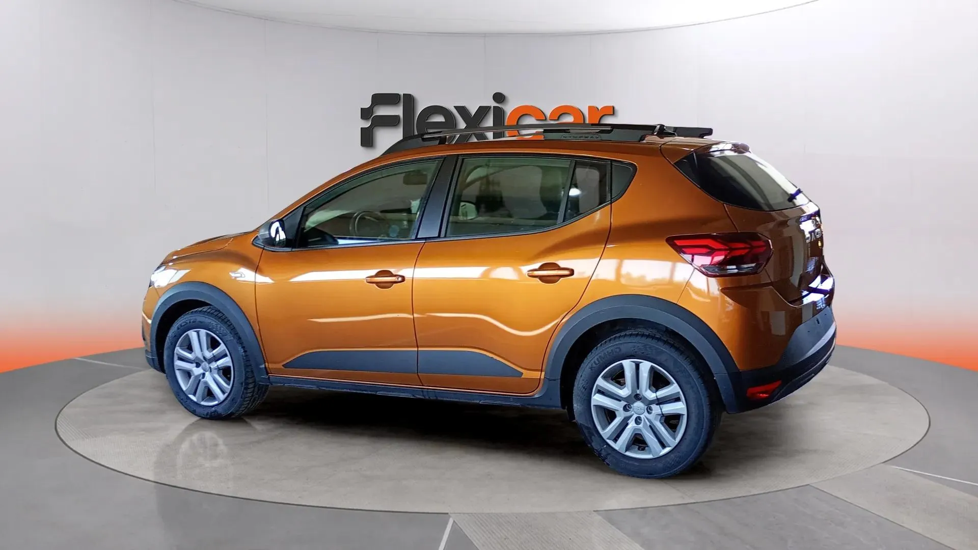 Dacia Sandero Stepway Essential TCe (90V) - foto 4