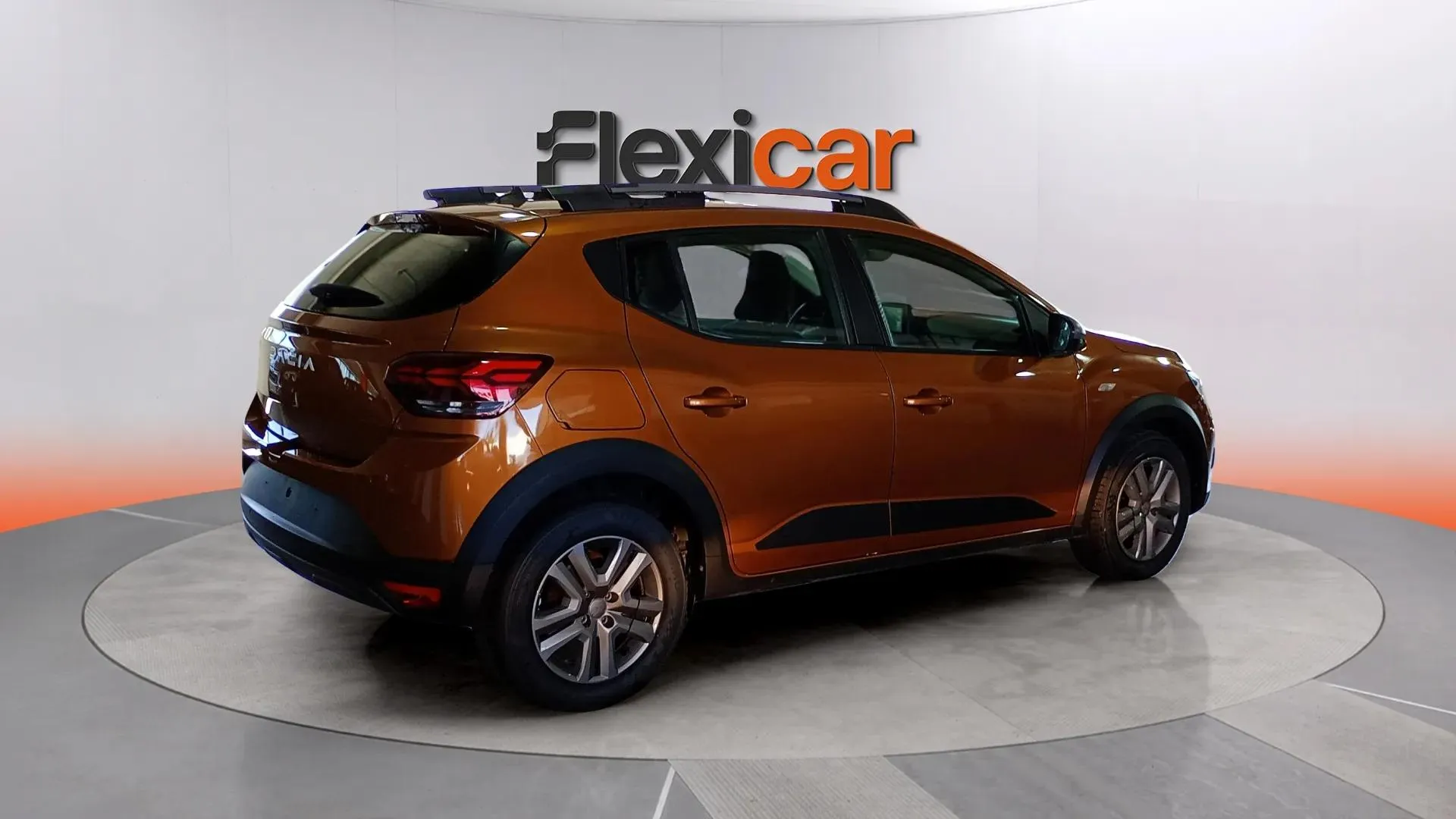 Dacia Sandero Stepway Essential TCe (90V) - foto 6