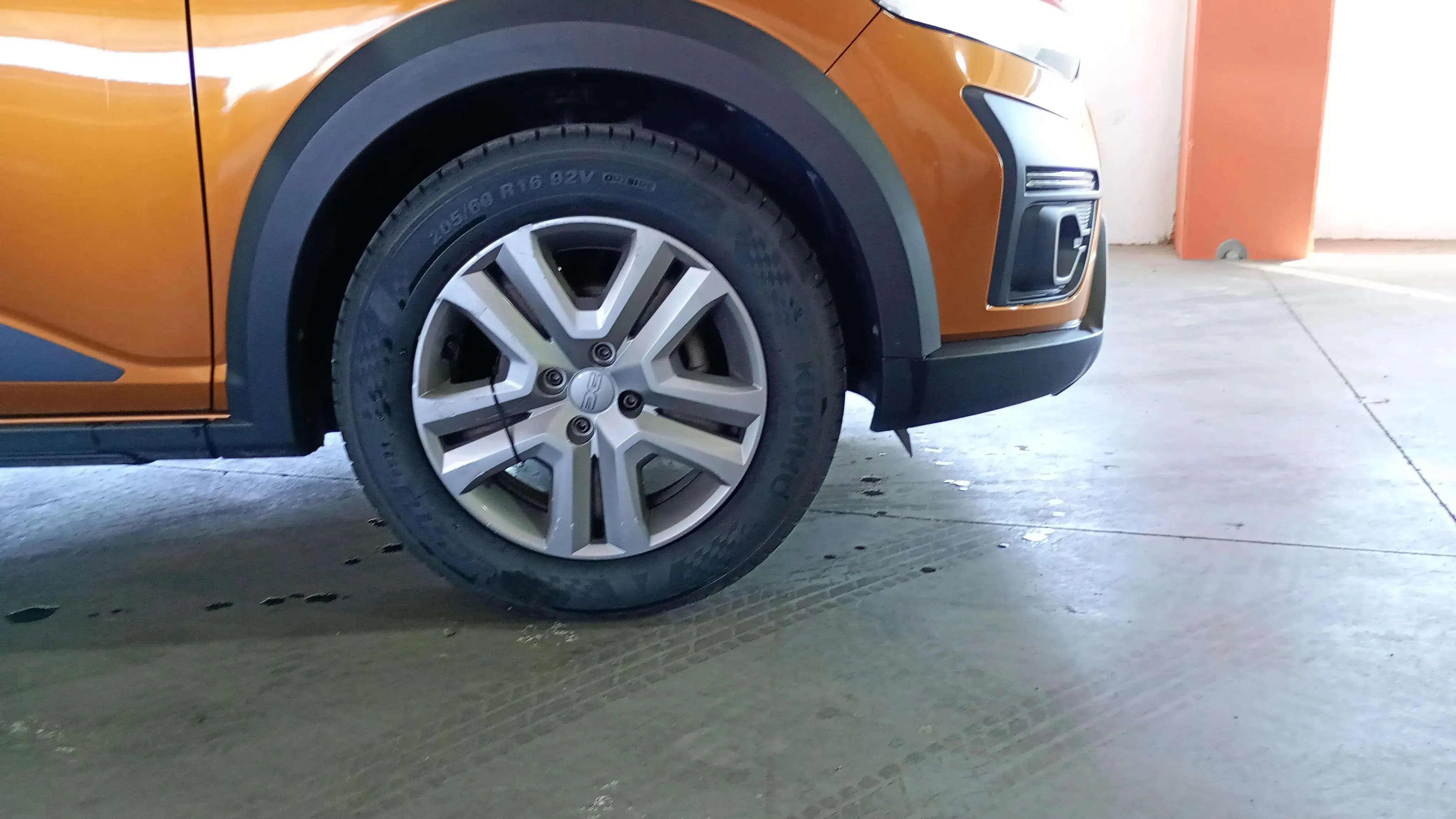 Dacia Sandero Stepway Essential TCe (90V) - foto 17