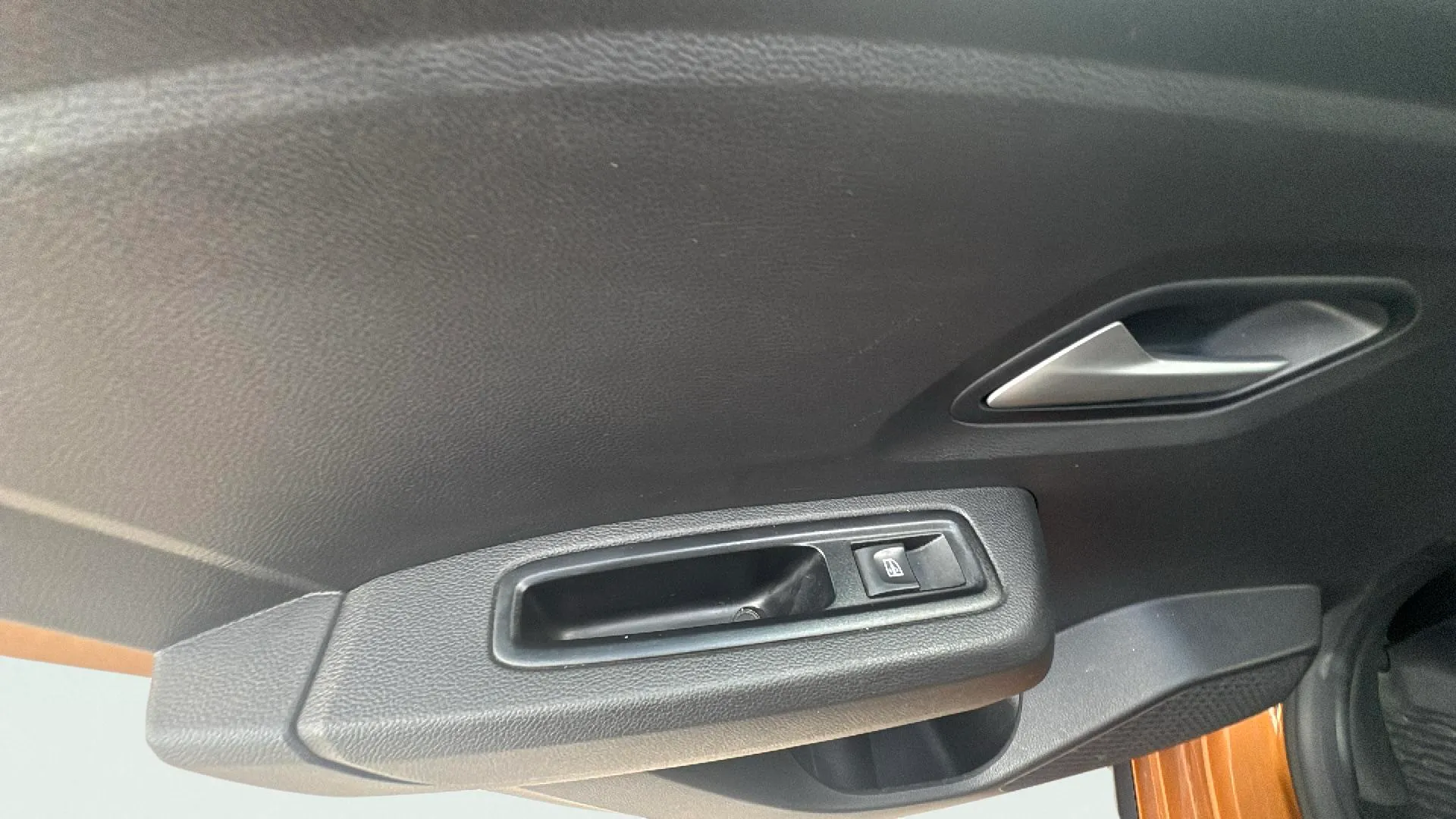 Dacia Sandero Stepway Essential TCe (90V) - foto 22
