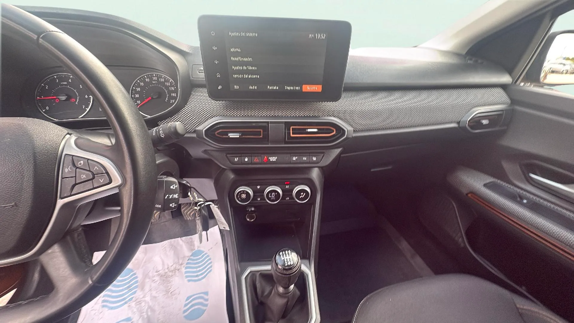 Dacia Sandero Stepway Essential TCe (90V) - foto 15