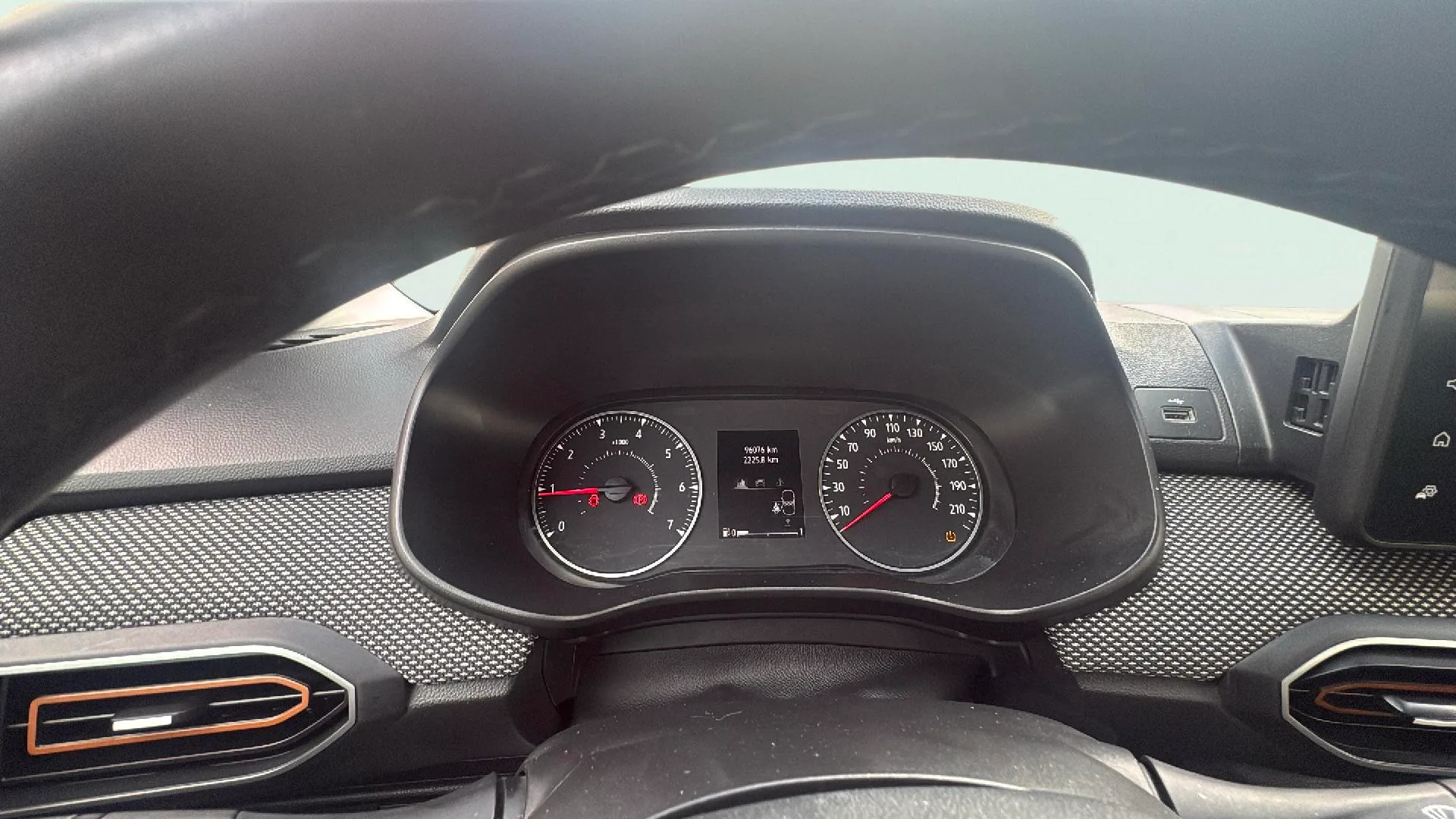 Dacia Sandero Stepway Essential TCe (90V) - foto 17