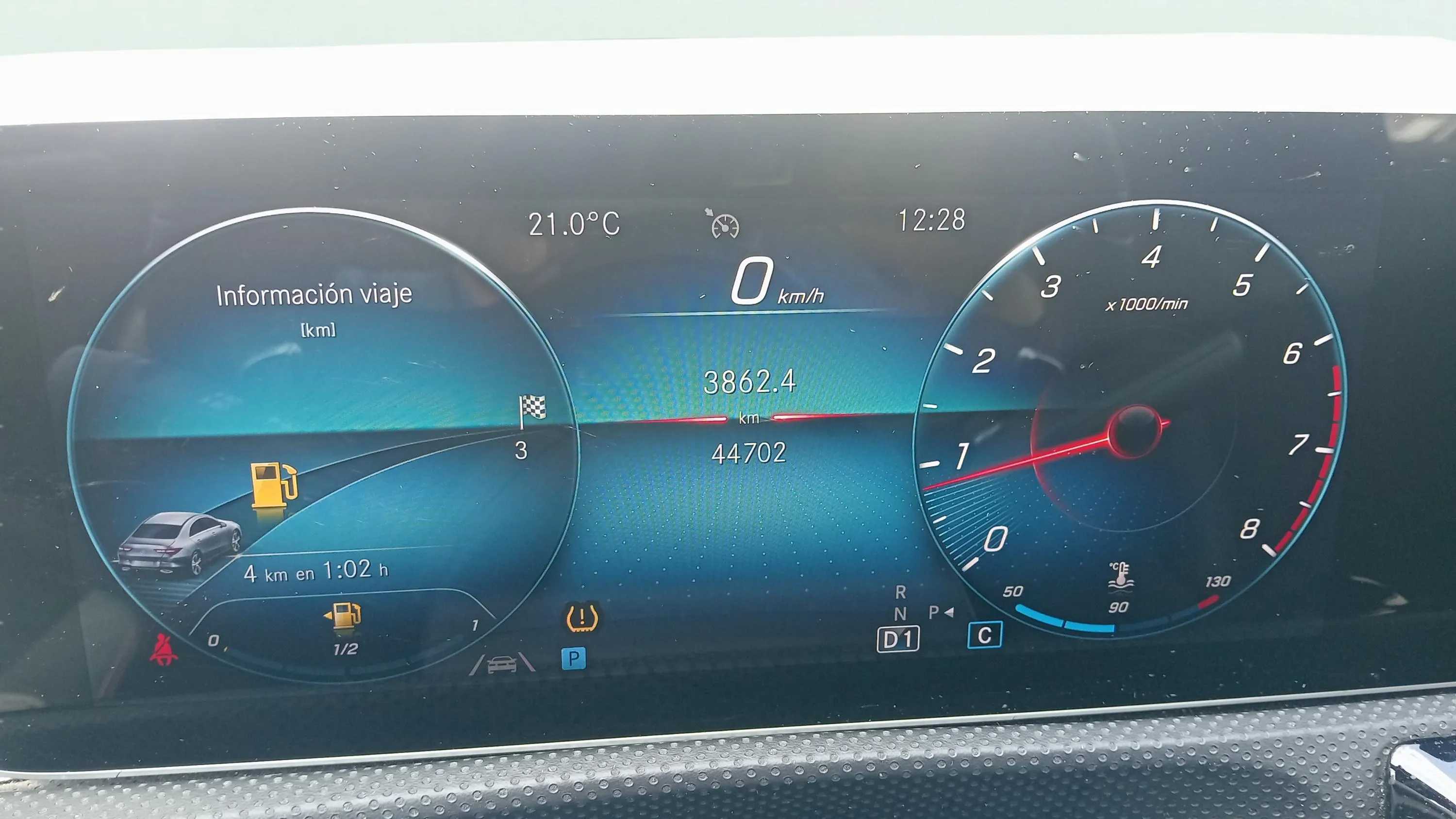 Mercedes-Benz CLA 200 - foto 15