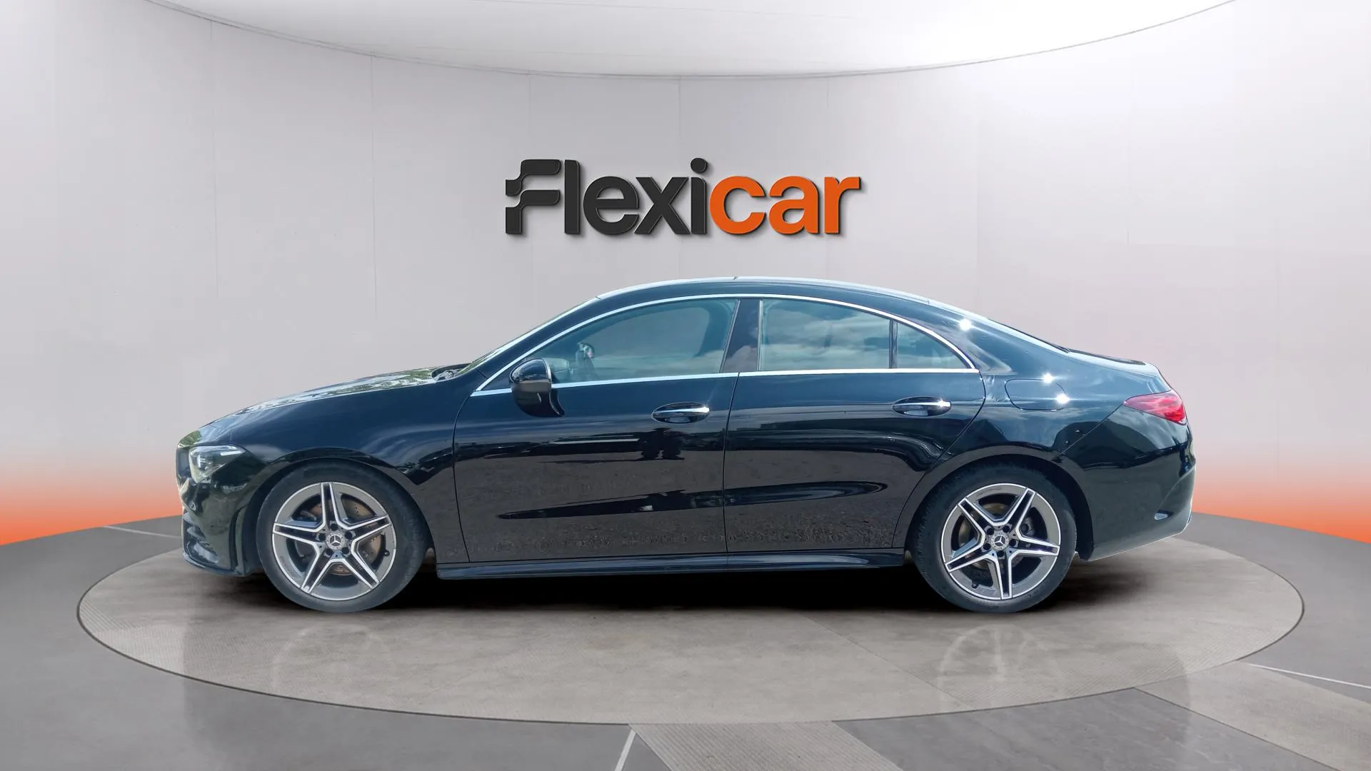Mercedes-Benz CLA 200 - foto 6