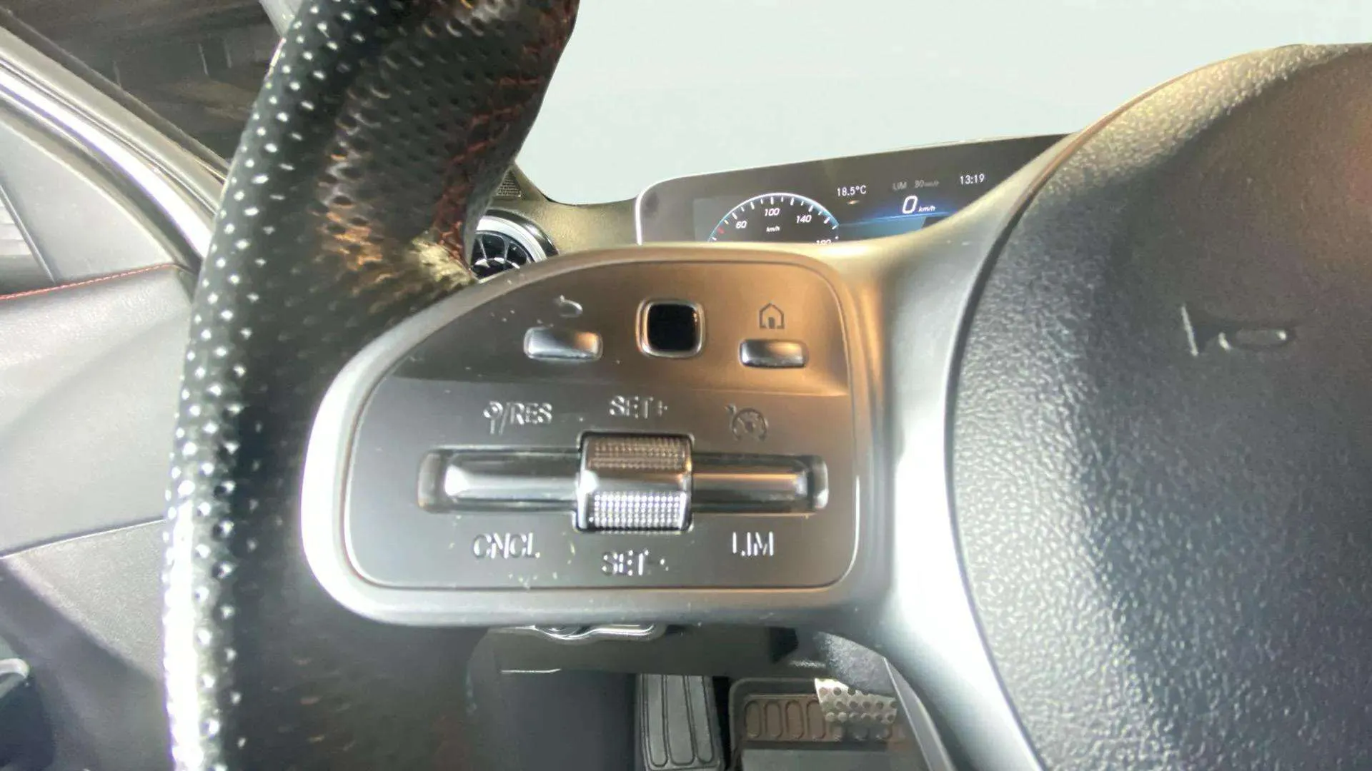 Mercedes-Benz GLB 2.0 GLB 220 D 4MATIC DCT - foto 20