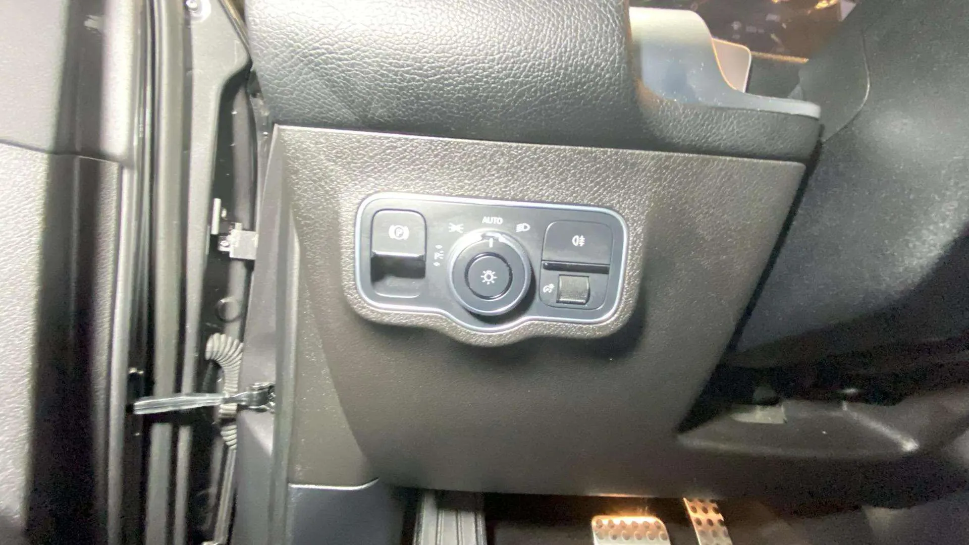 Mercedes-Benz GLB 2.0 GLB 220 D 4MATIC DCT - foto 19