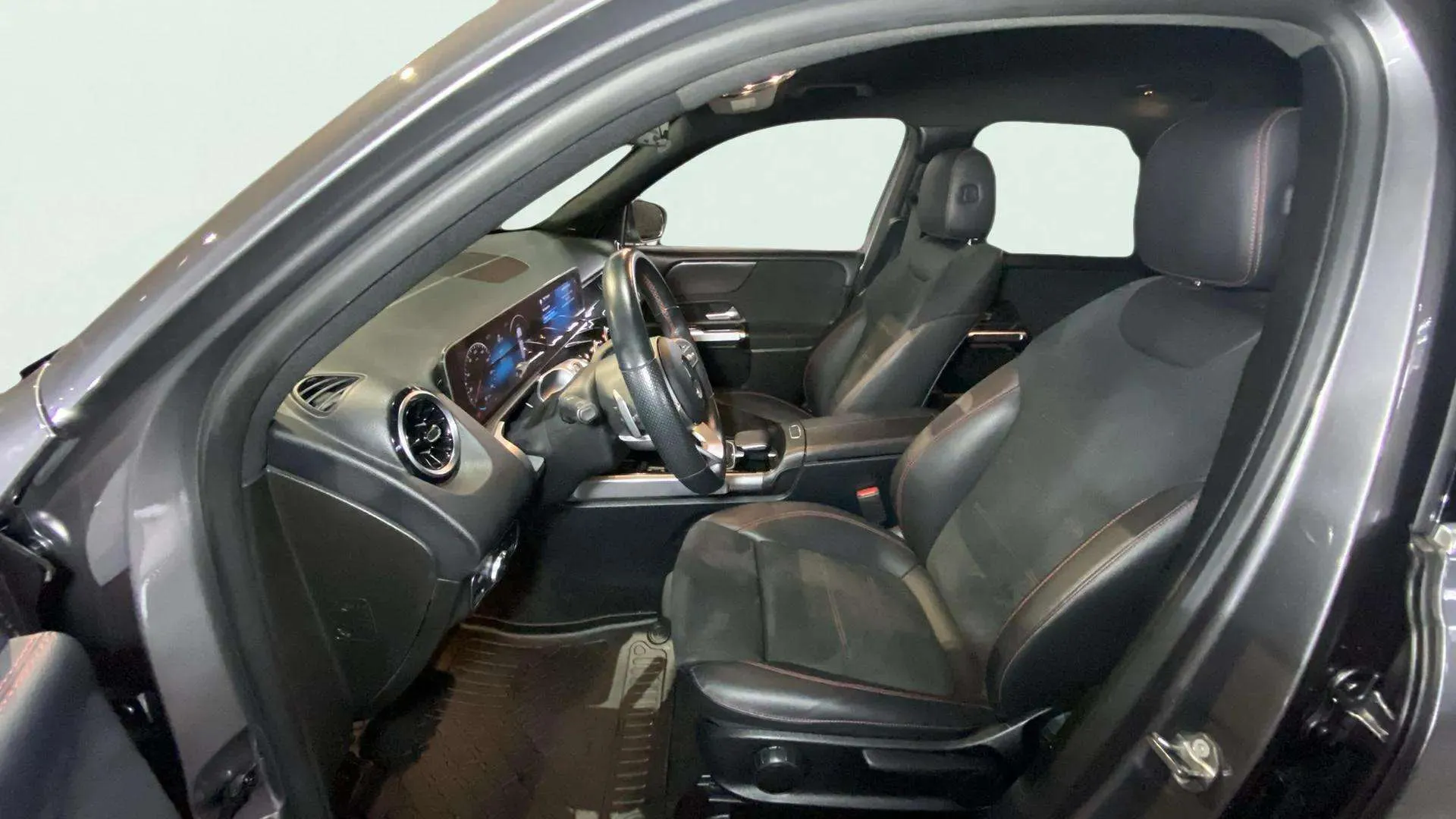 Mercedes-Benz GLB 2.0 GLB 220 D 4MATIC DCT - foto 12
