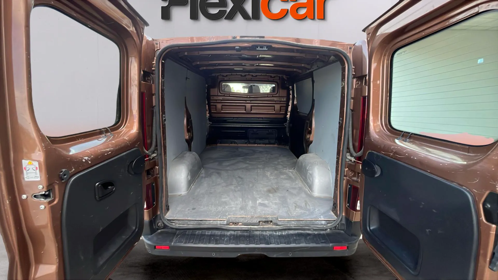 Nissan NV300 - foto 15