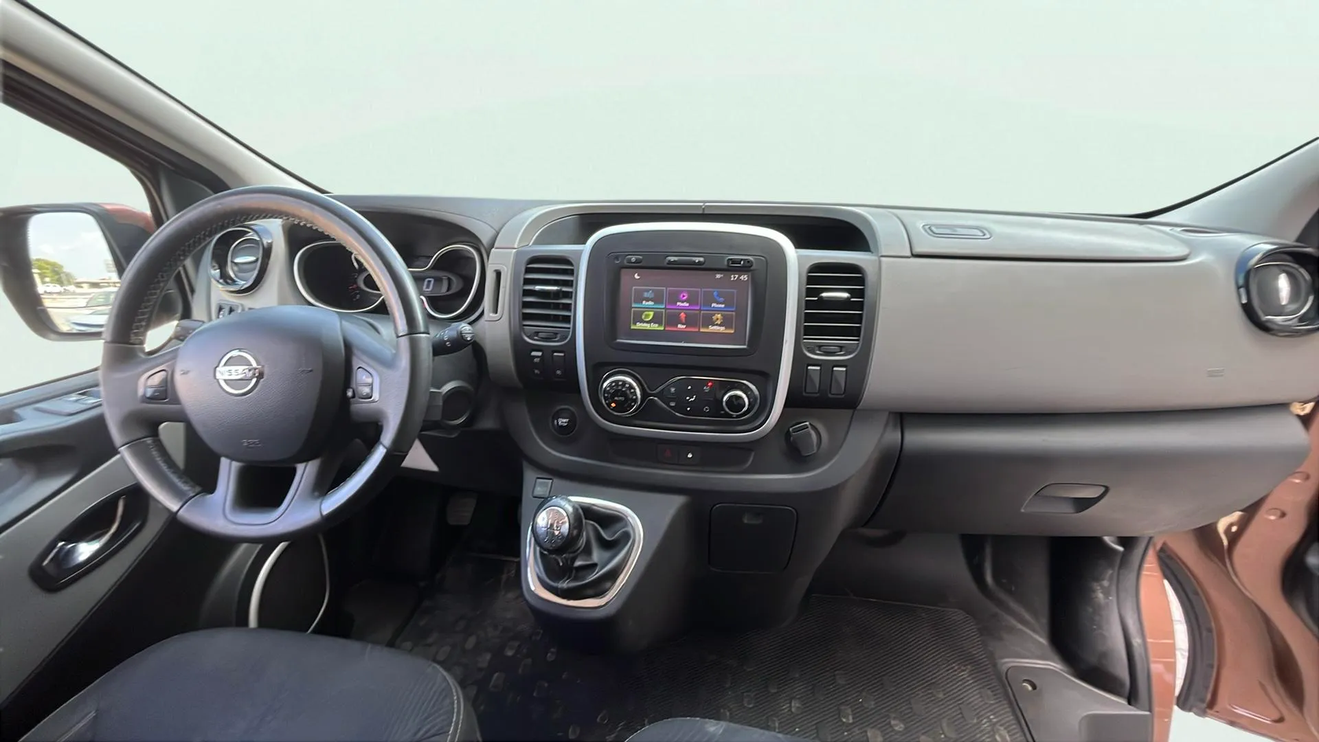 Nissan NV300 - foto 9