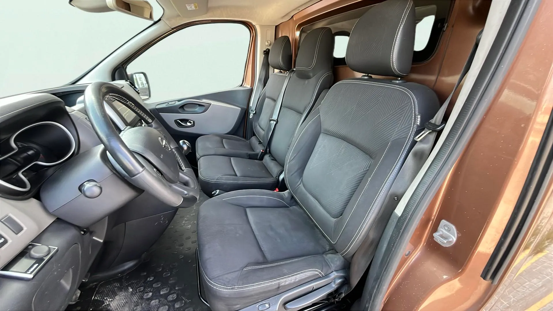 Nissan NV300 - foto 13