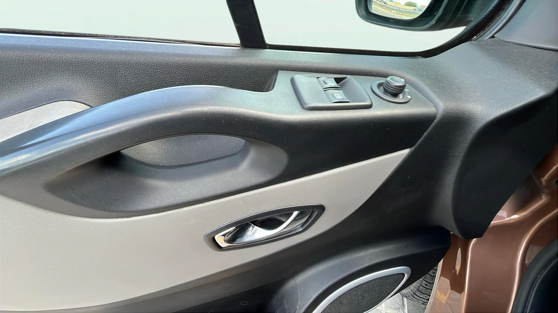 Nissan NV300 - foto 21