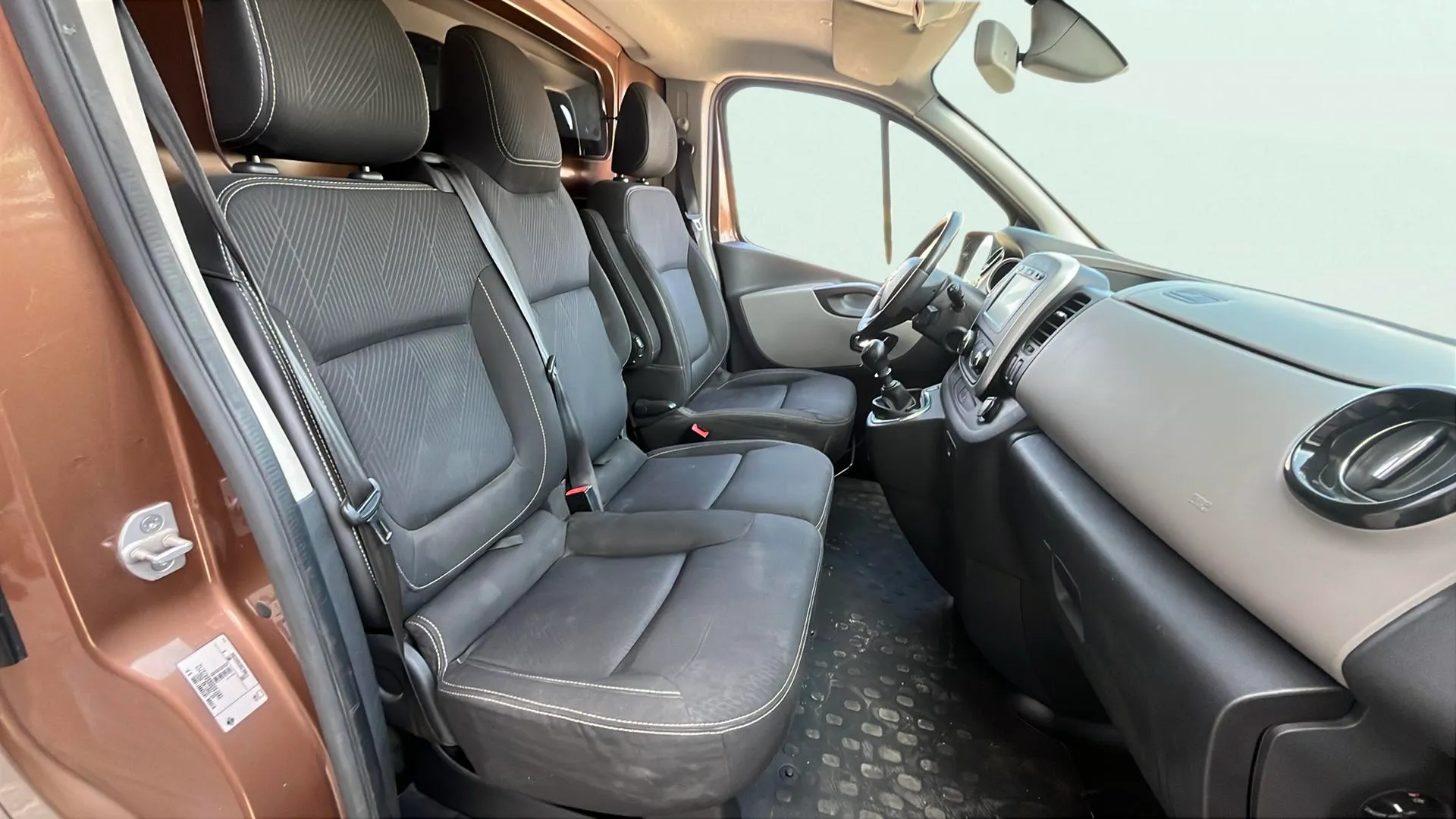 Nissan NV300 - foto 12