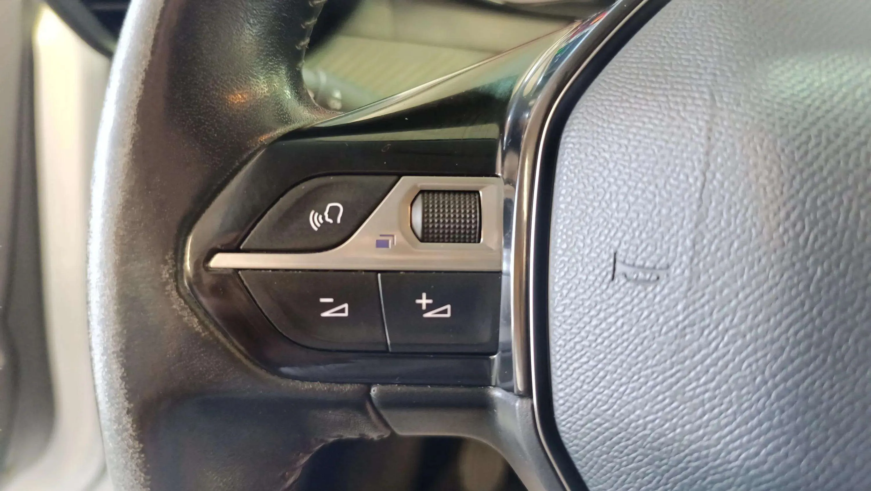Peugeot 208 BlueHDi Active - foto 48