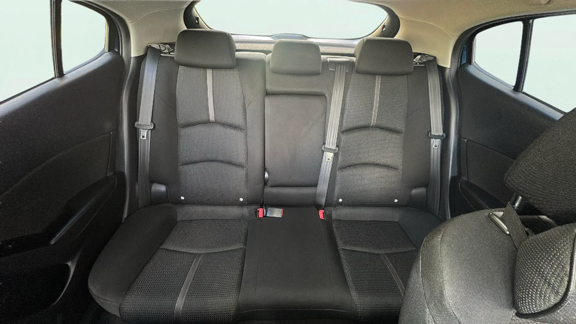 Mazda Mazda3 1.5 DE Luxury - foto 16