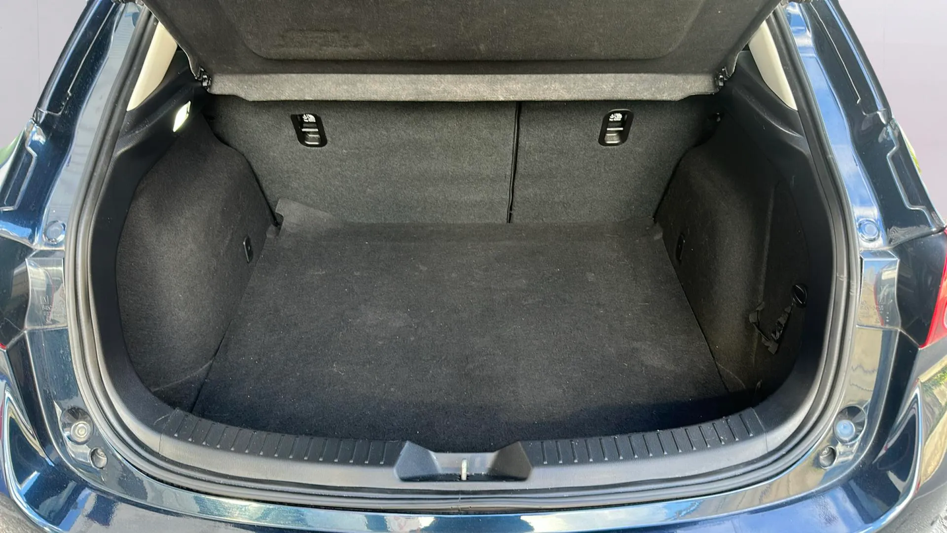 Mazda Mazda3 1.5 DE Luxury - foto 17
