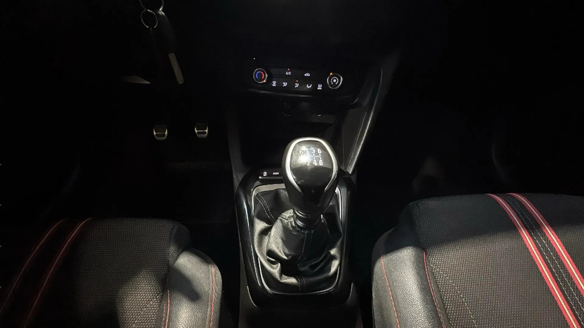 Opel Corsa 1.2T XHL GS - foto 16