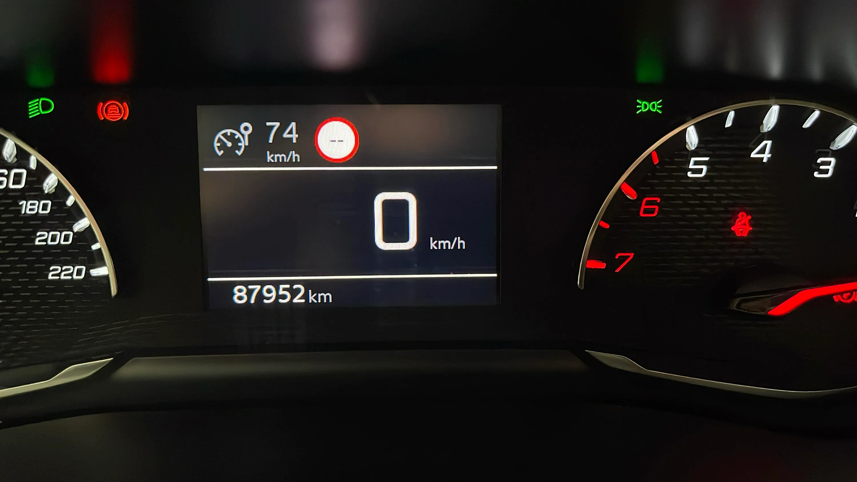 Peugeot 208 Active PureTech 100 - foto 11