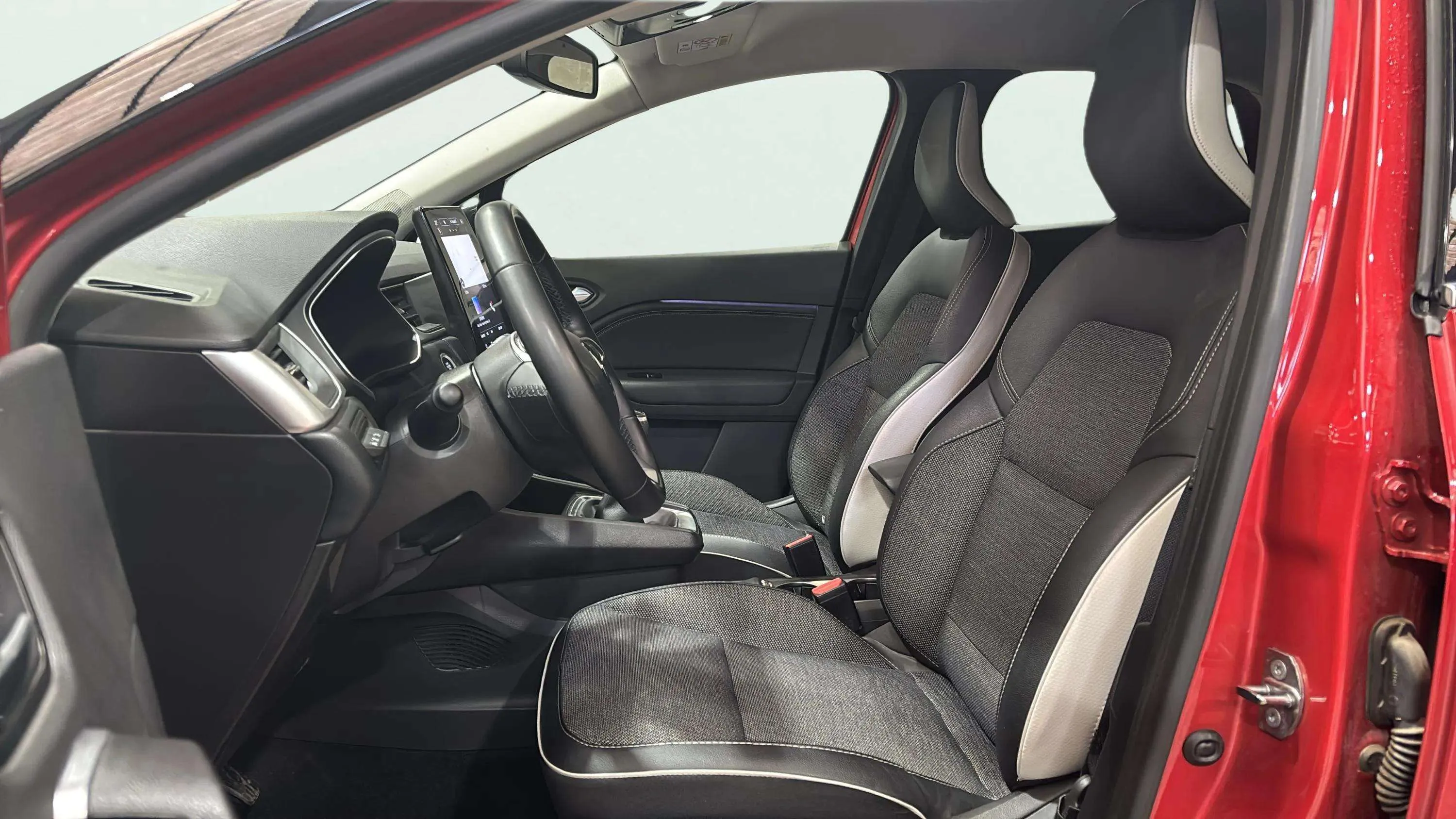 Renault Captur techno TCe - foto 17