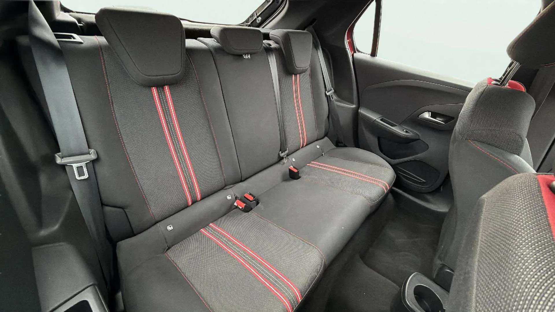 Opel Corsa 1.2T XHL Edition - foto 18