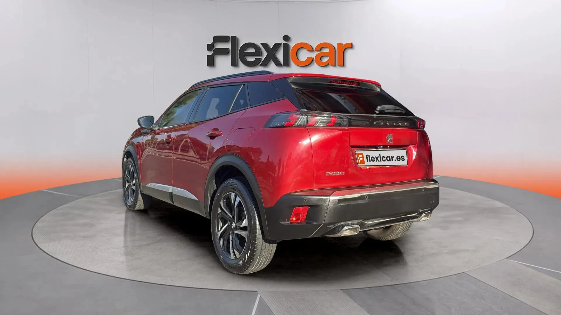 Peugeot 2008 Allure Pack PureTech 130 EAT8 - foto 6