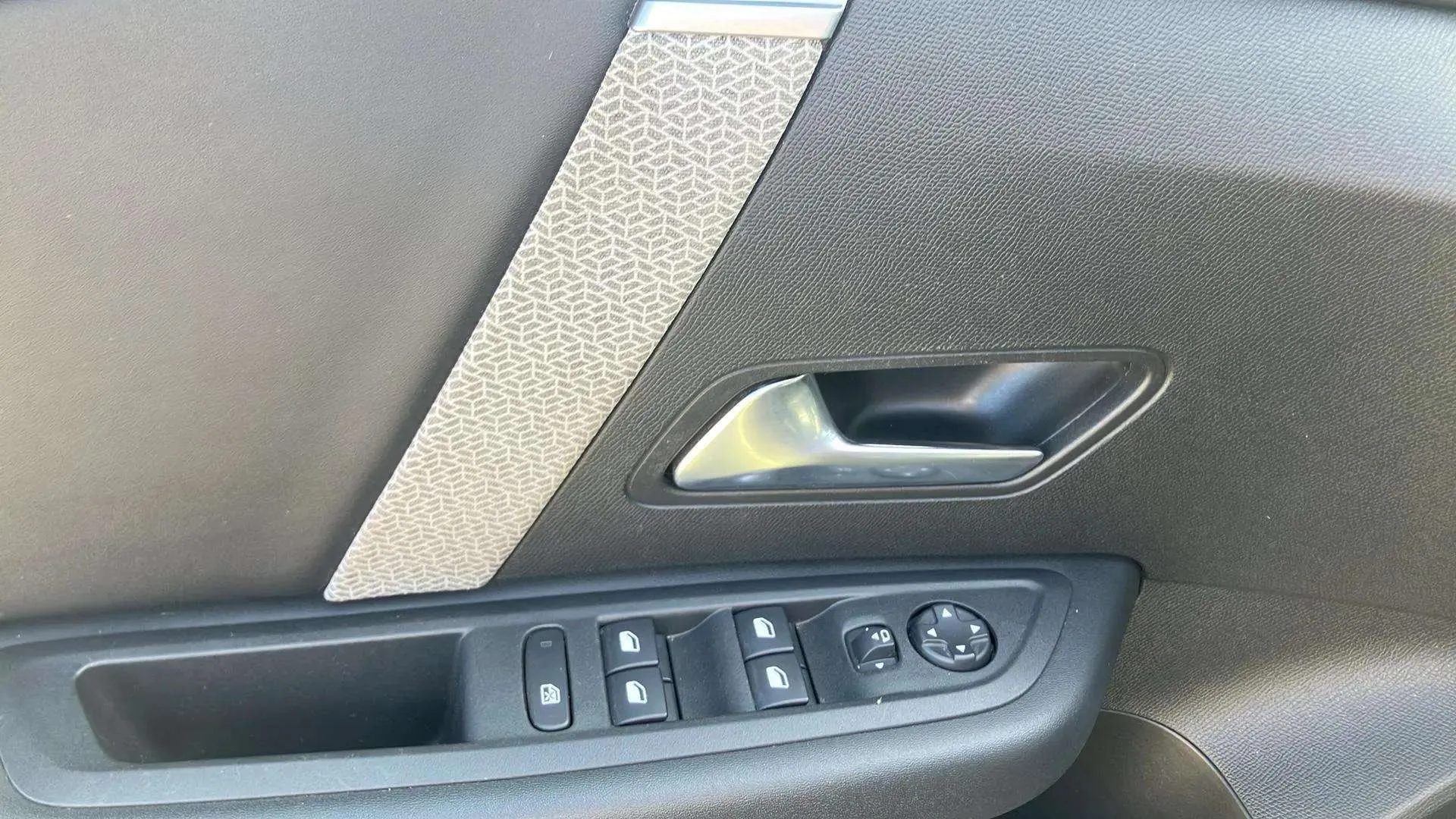 Citroën C4 PureTech 130 Shine - foto 18