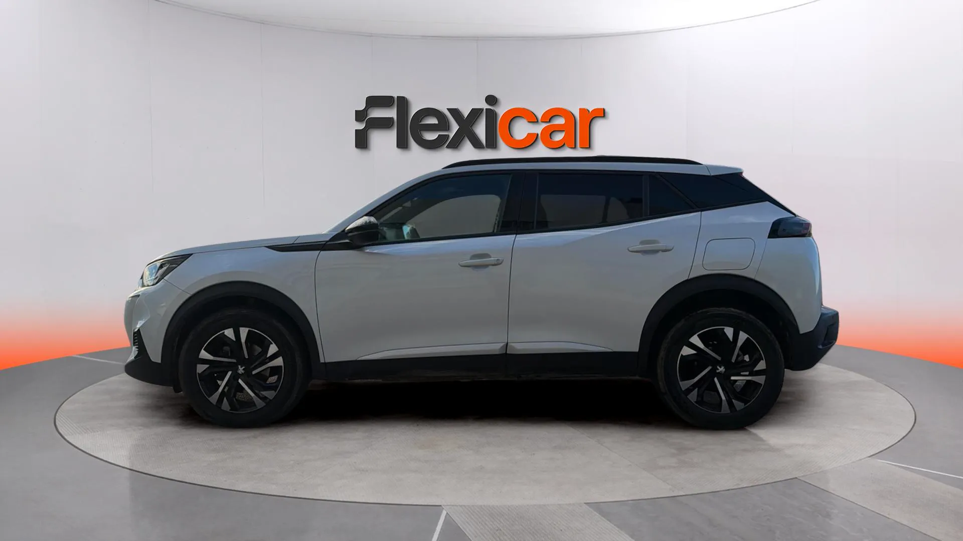 Peugeot 2008 Allure Pack PureTech 130 EAT8 - foto 4