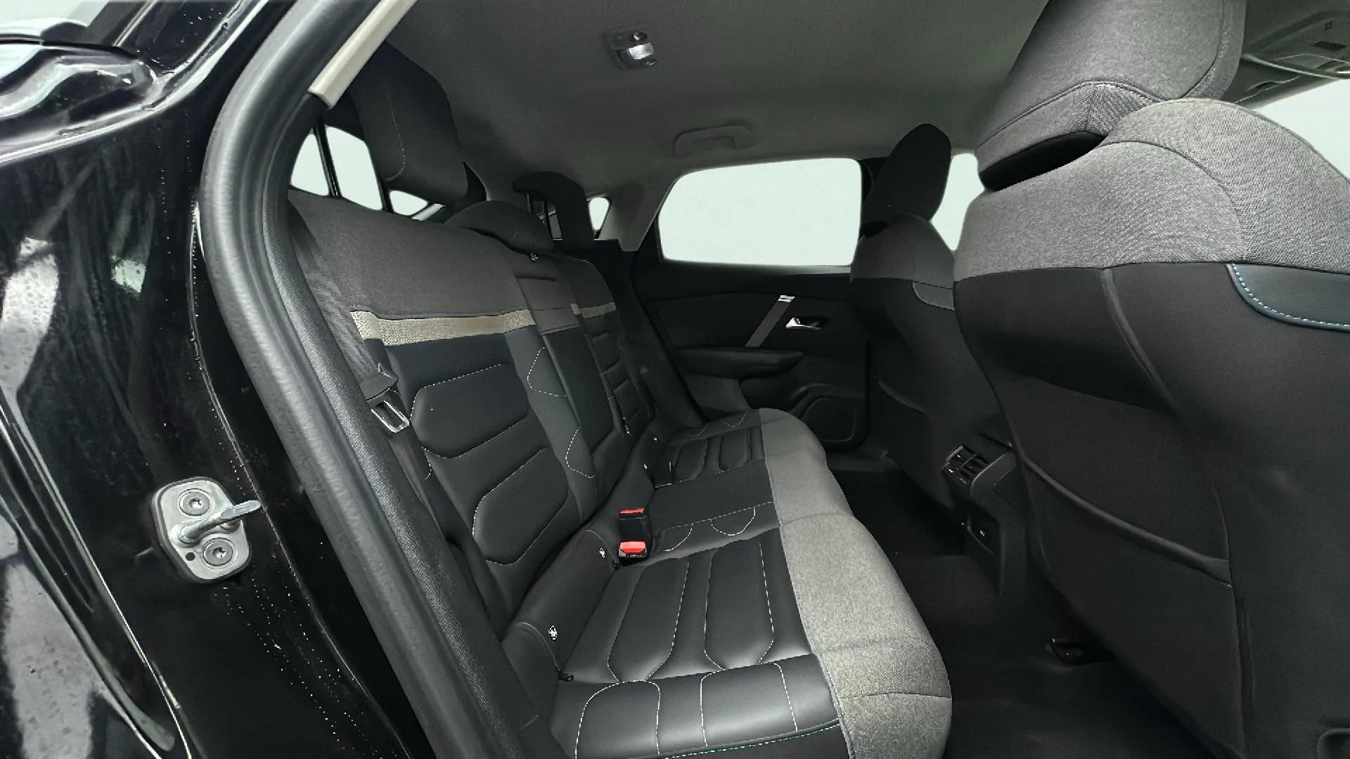 Citroën C4 PureTech 130 Shine - foto 19