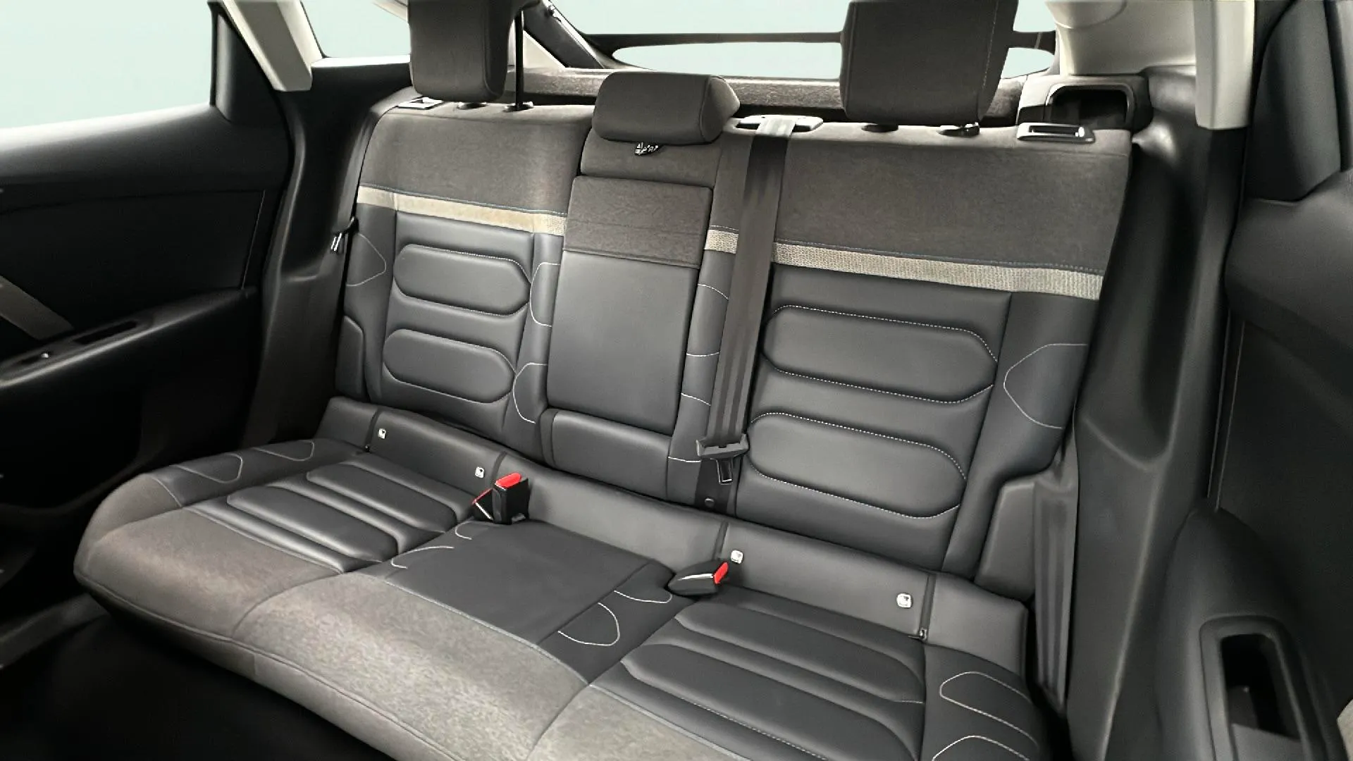 Citroën C4 PureTech 130 Shine - foto 20