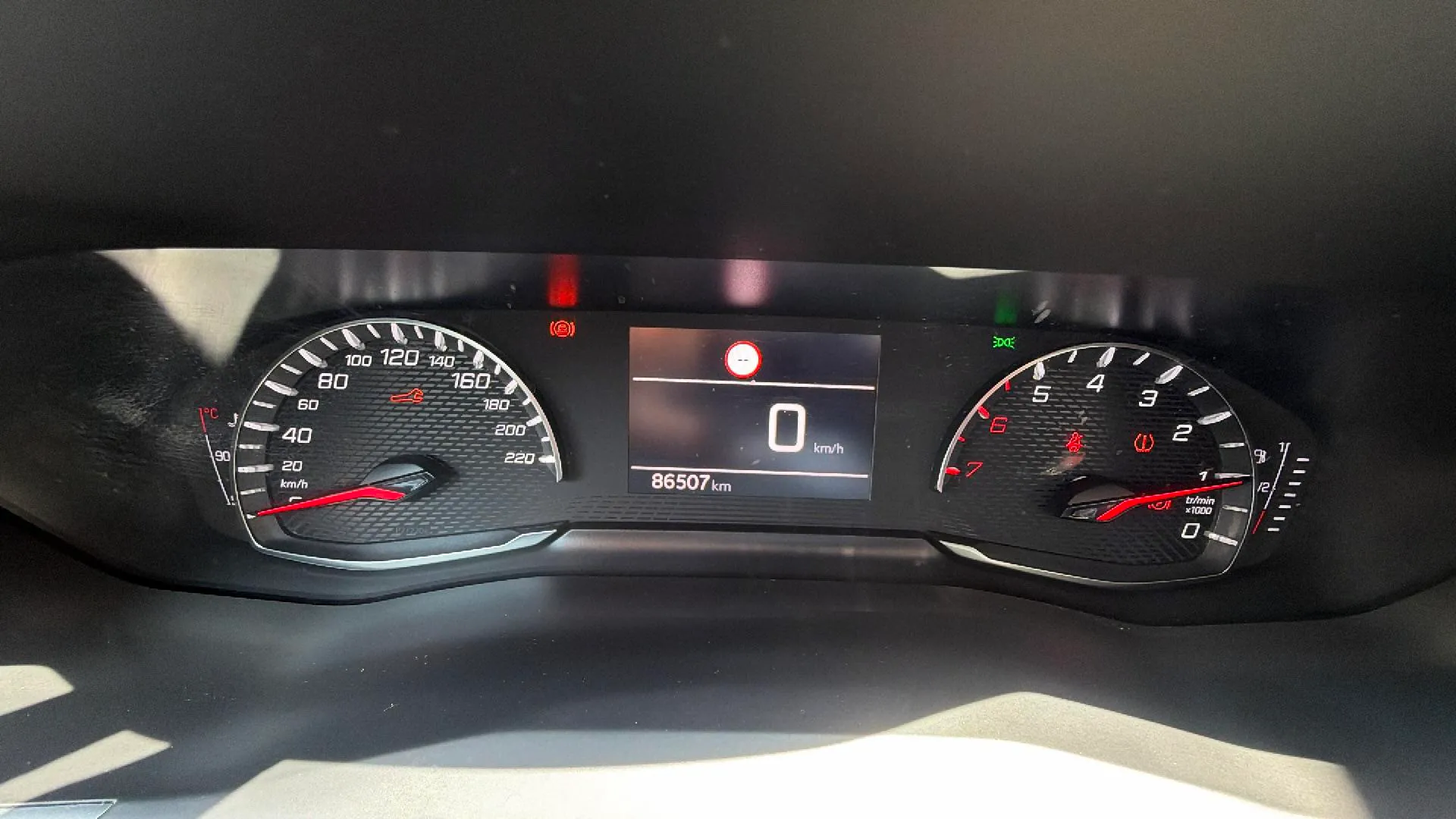 Peugeot 208 Active PureTech 100 - foto 11