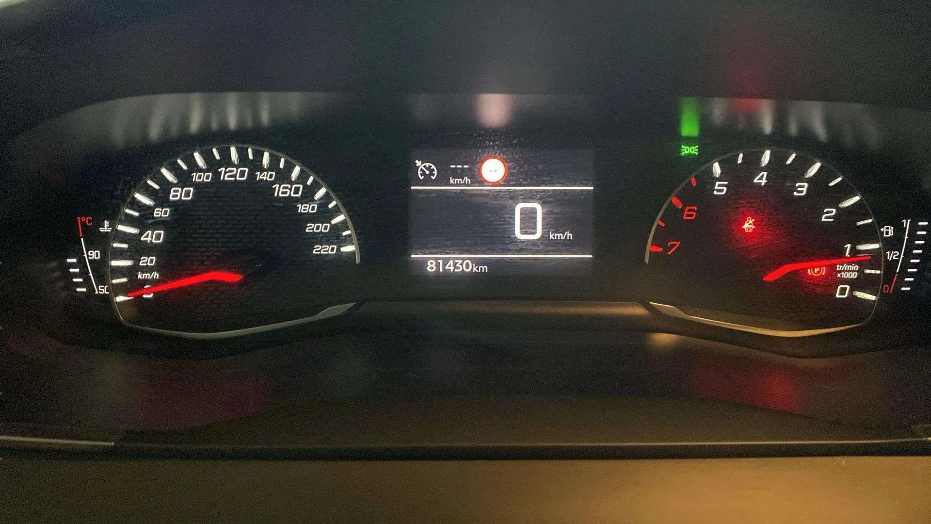 Peugeot 208 Active PureTech 100 - foto 13