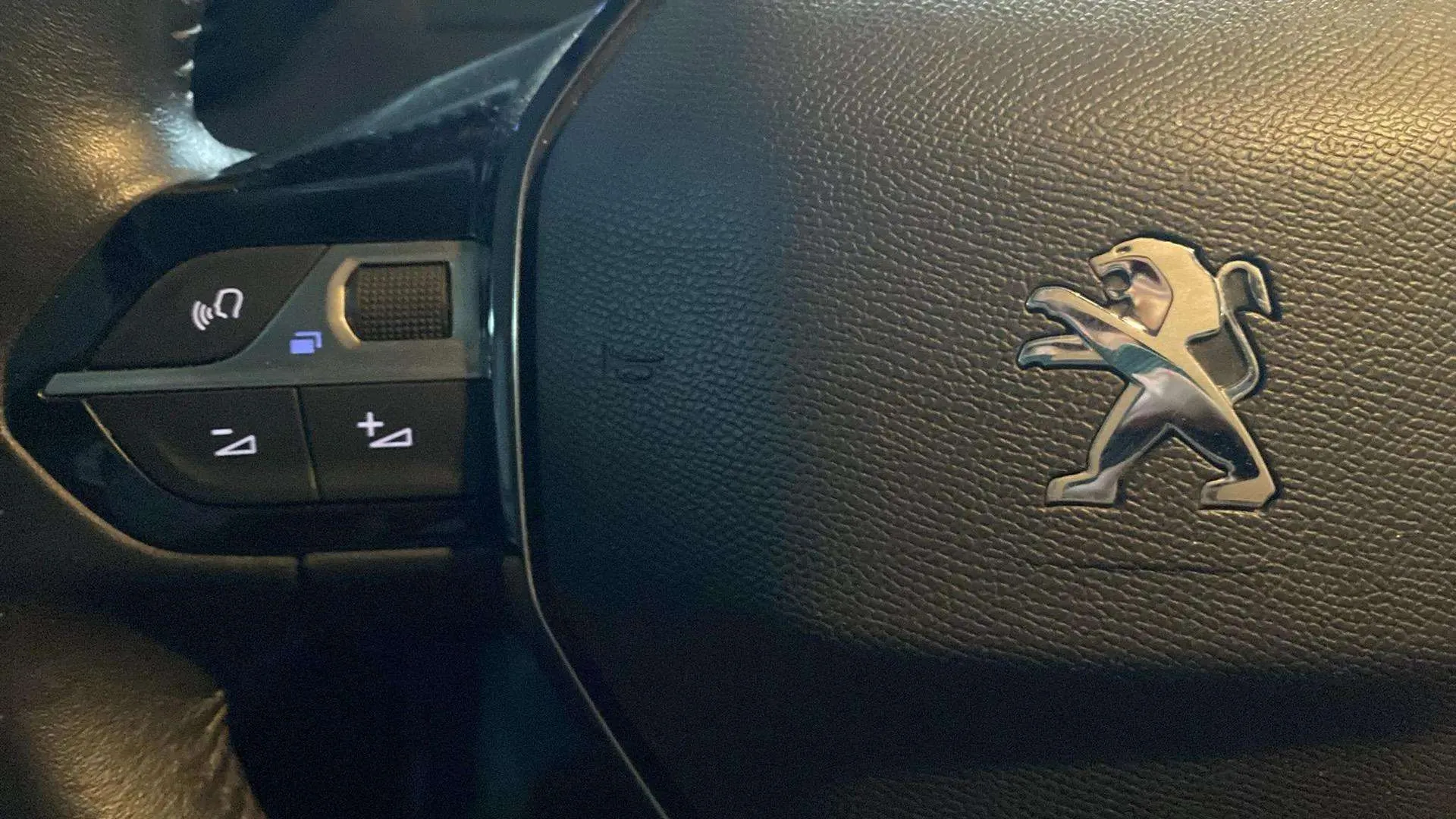 Peugeot 208 Active PureTech 100 - foto 11