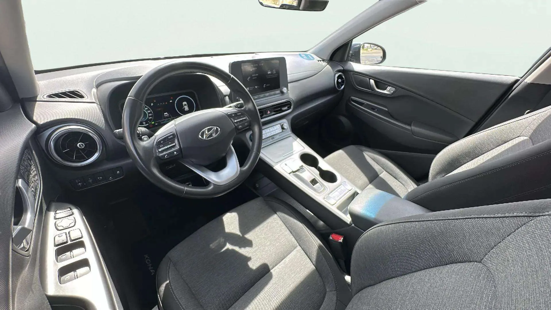 Hyundai Kona EV Maxx - foto 9