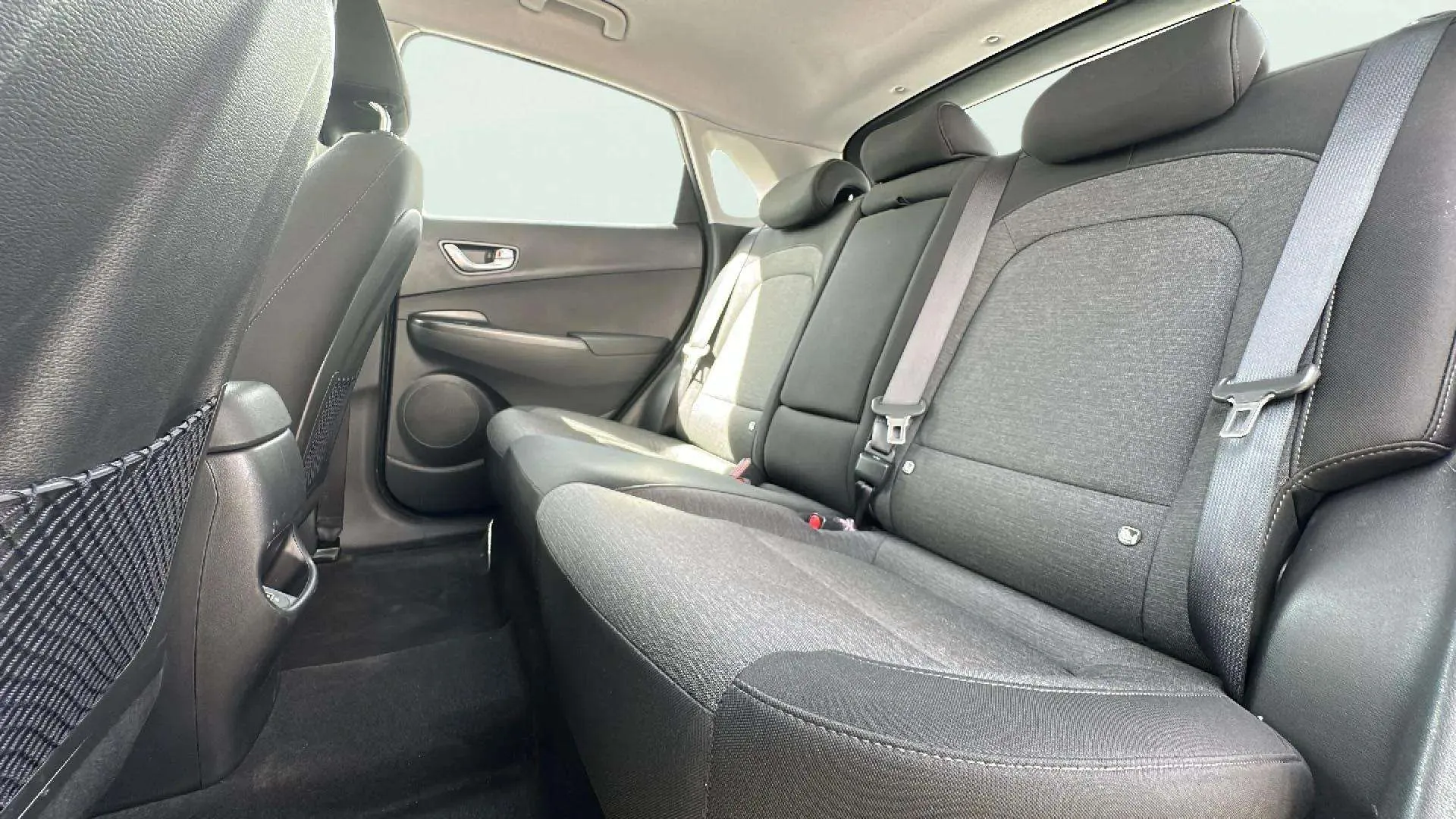 Hyundai Kona EV Maxx - foto 17