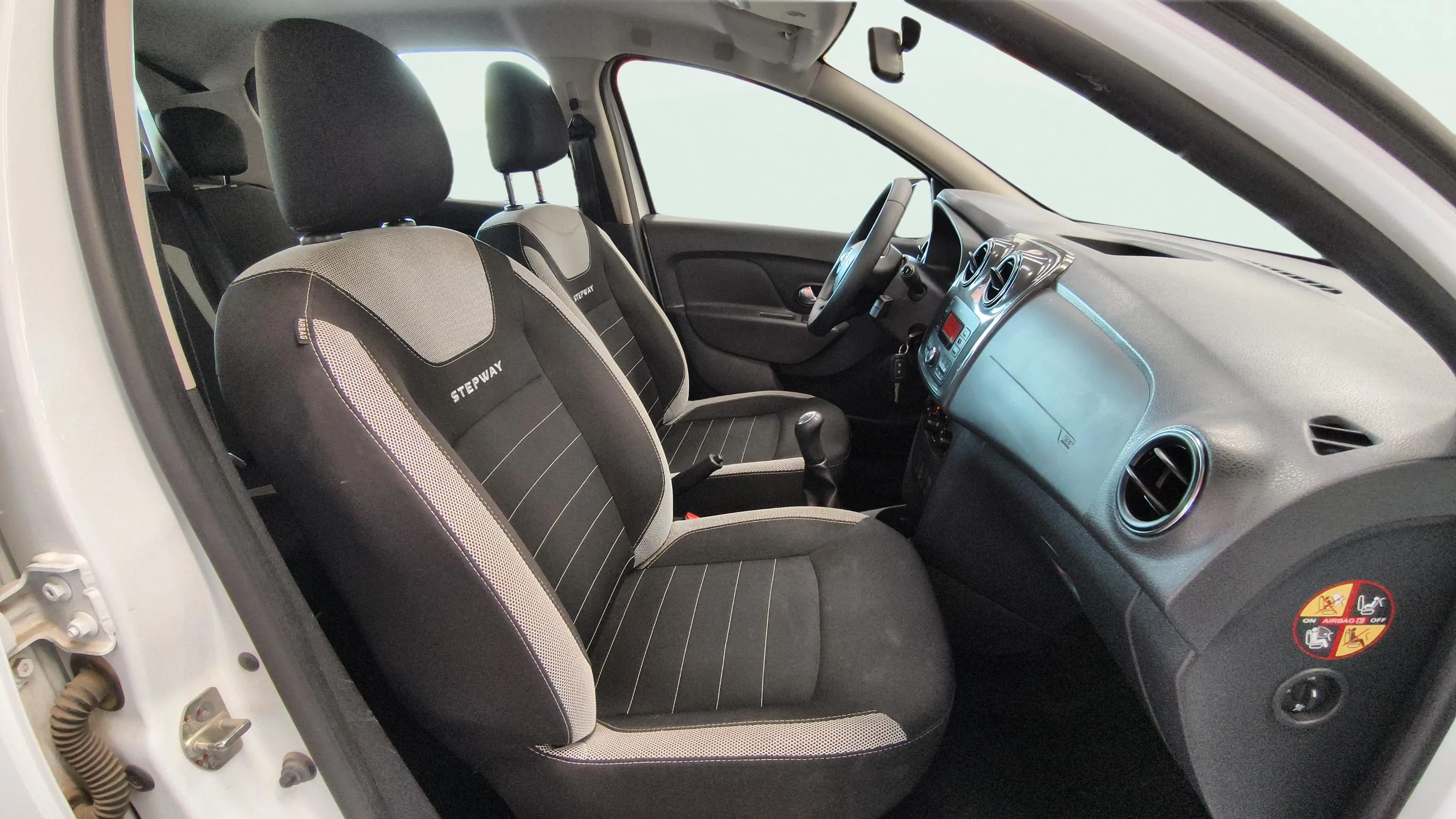 Dacia Sandero Comfort TCe - foto 10
