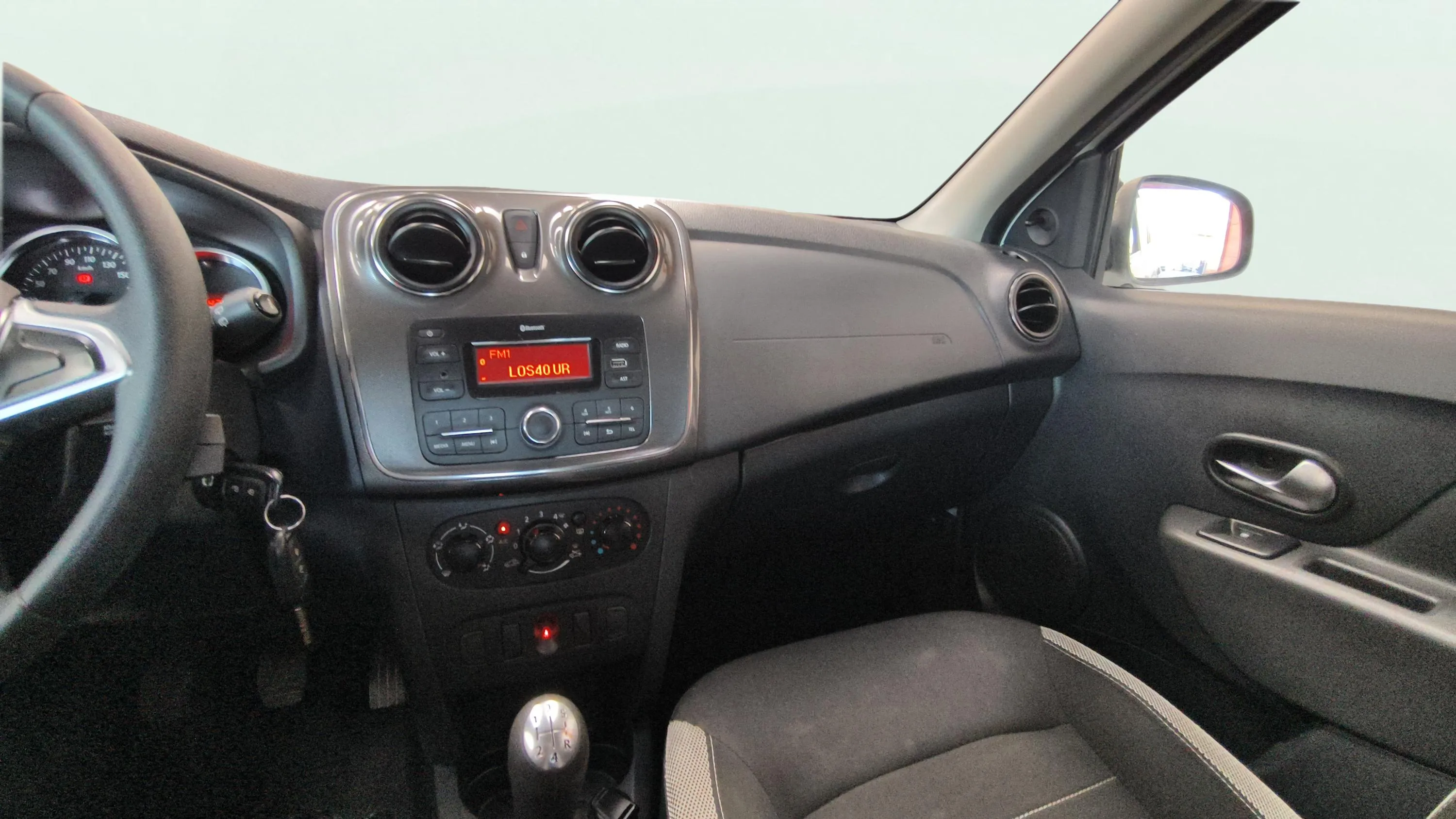 Dacia Sandero Comfort TCe - foto 7