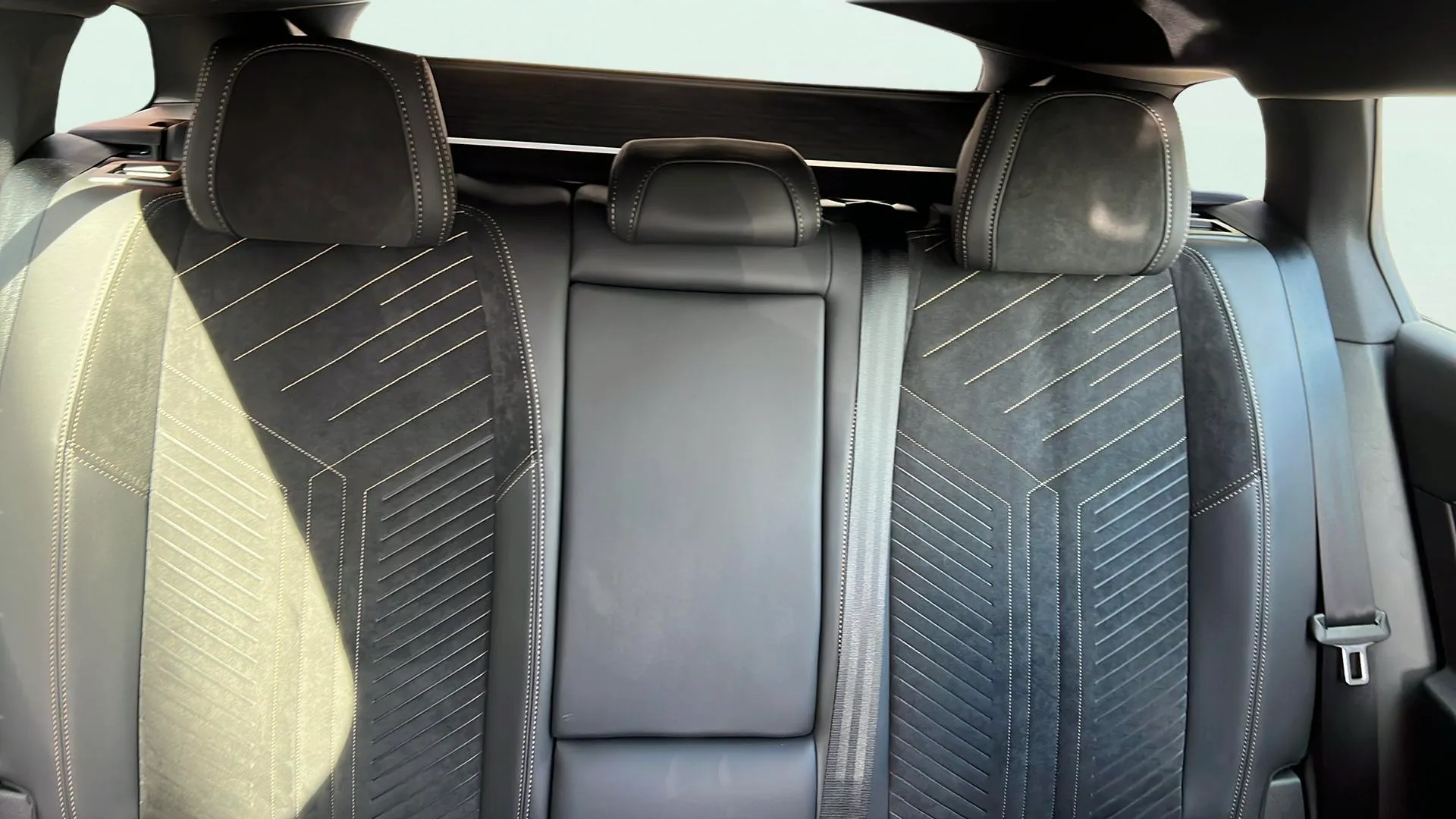Peugeot 508 SW GT PureTech 130 EAT8 - foto 18