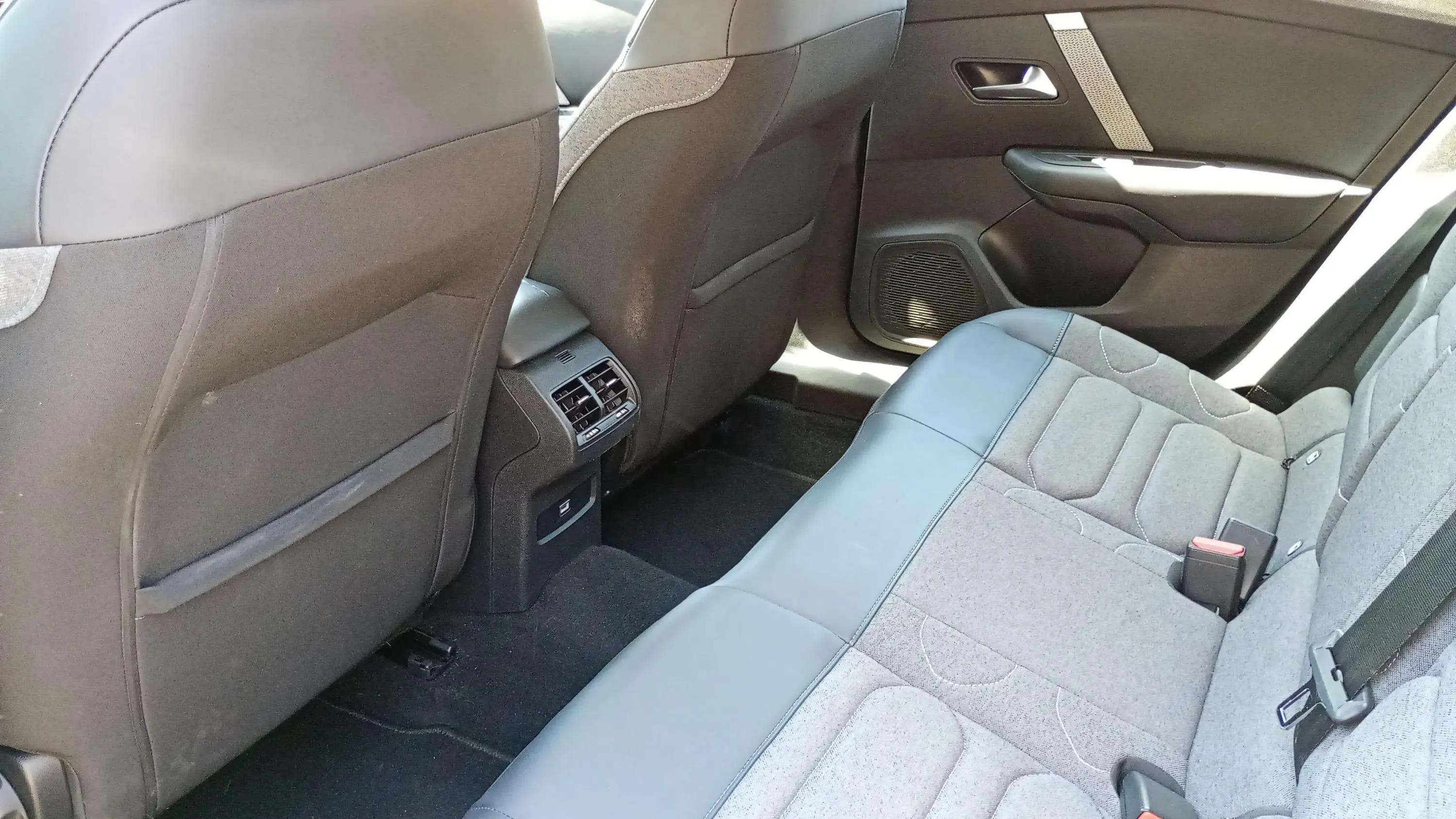 Citroën C4 PureTech 130 Feel - foto 17