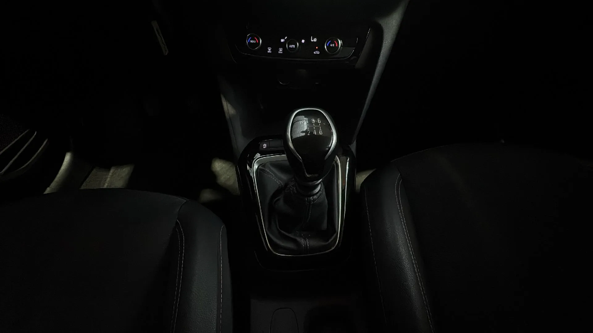 Opel Corsa 1.2T XHL Elegance - foto 16